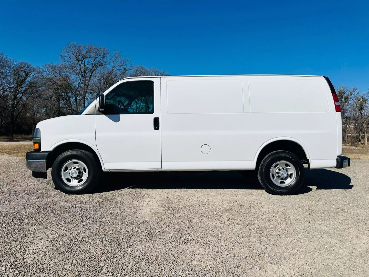2018 Chevrolet Express 2500 Cargo - Image 2