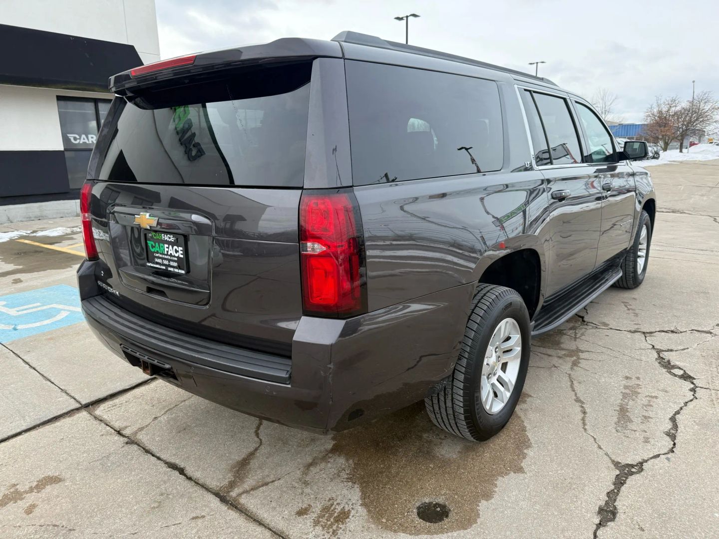2018 Chevrolet Suburban - Image 15