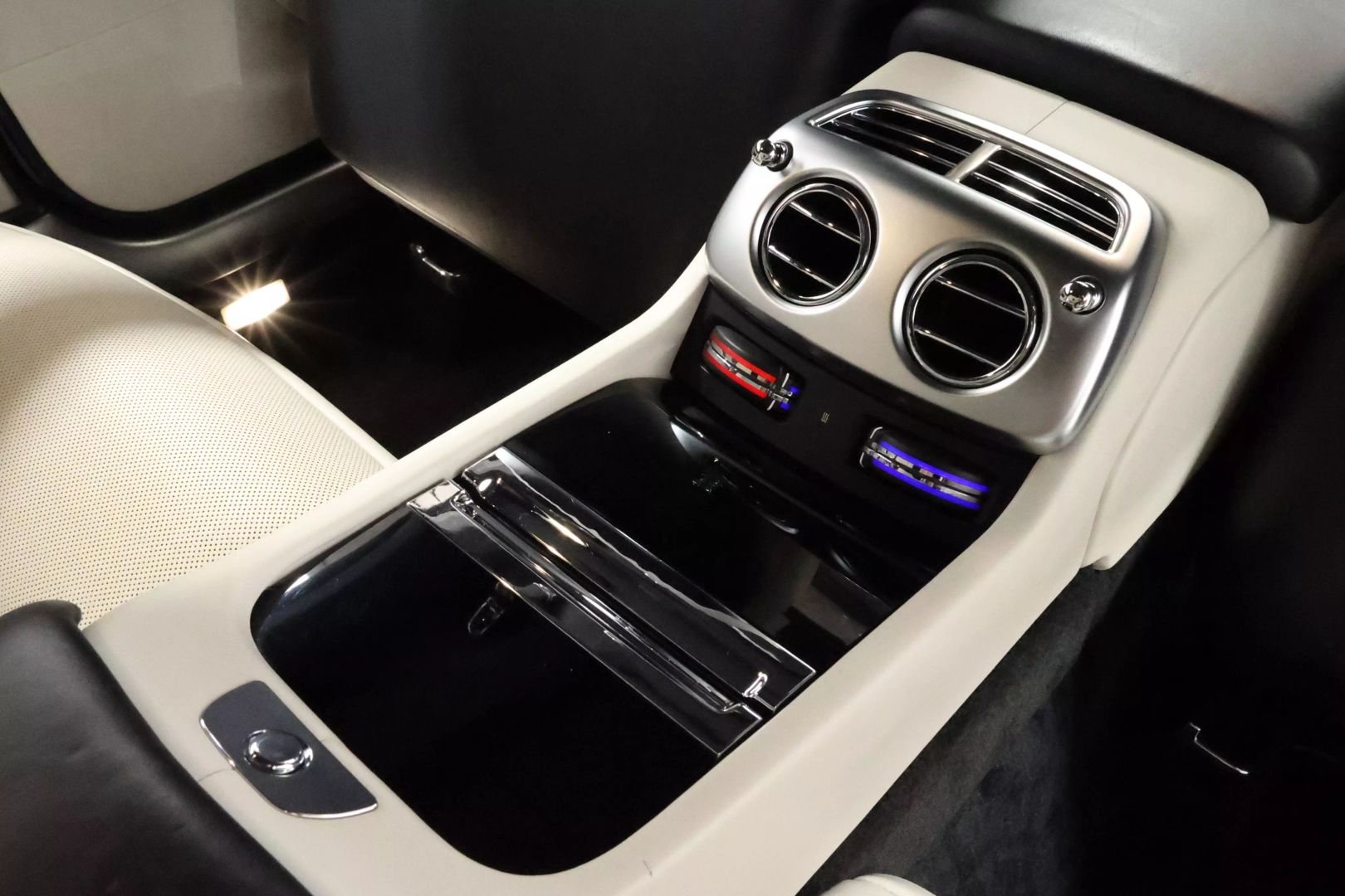 2017 Rolls-royce Wraith - Image 66