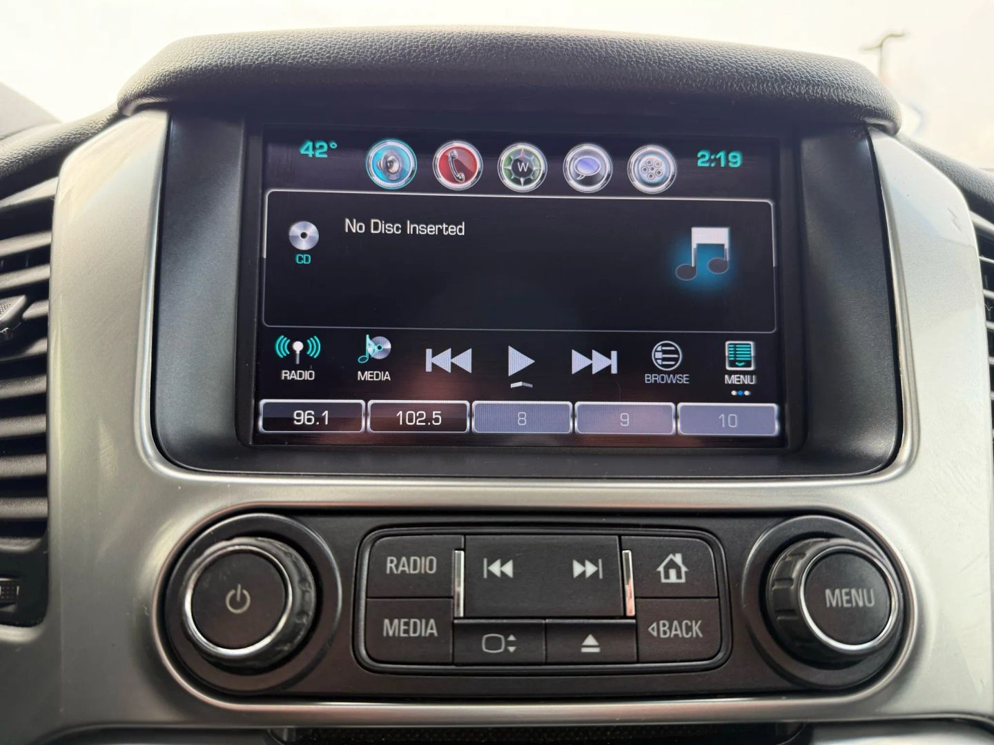 2018 Chevrolet Suburban - Image 44
