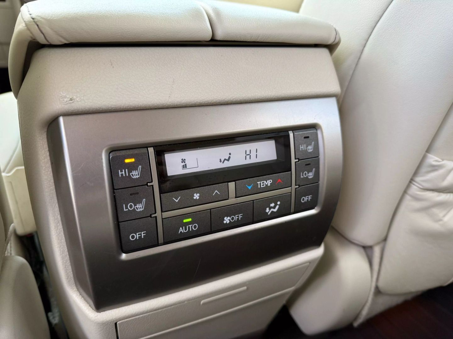 2013 Lexus Gx - Image 15