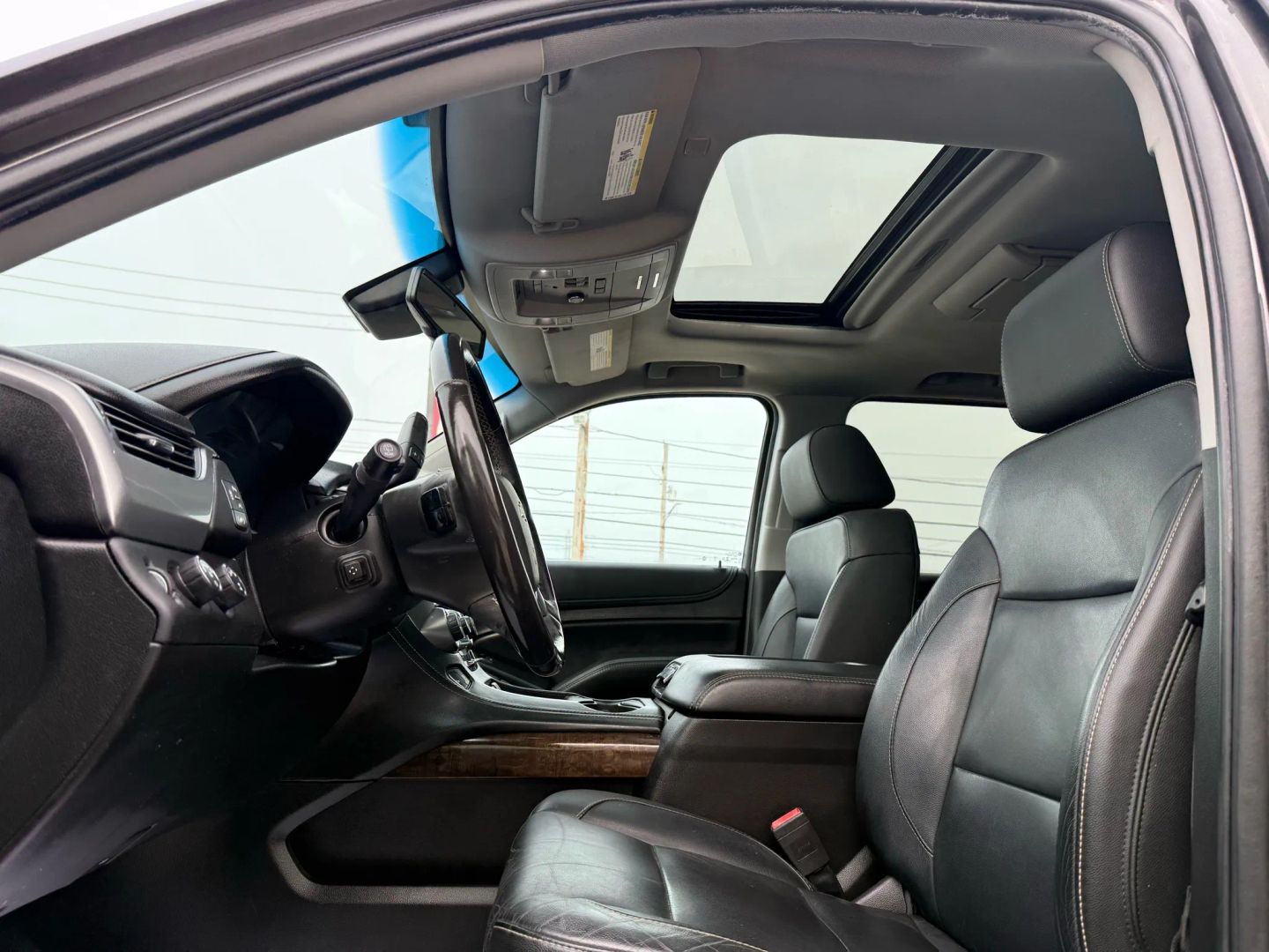 2018 Chevrolet Suburban - Image 18