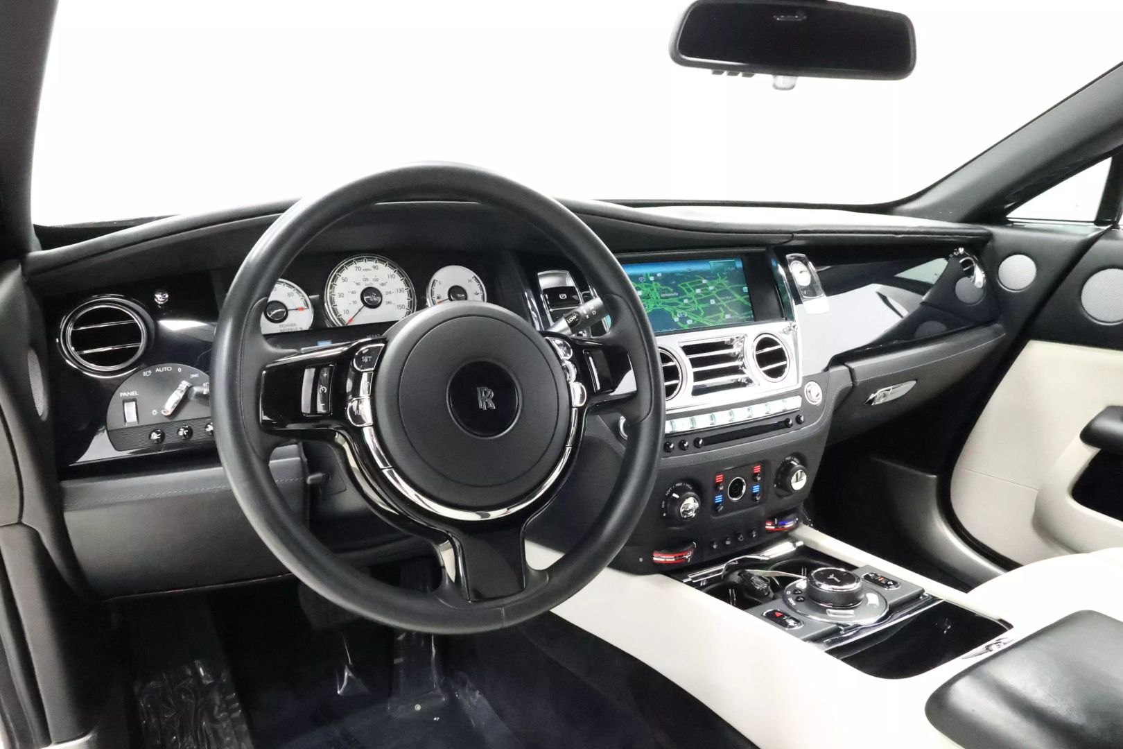 2017 Rolls-royce Wraith - Image 2