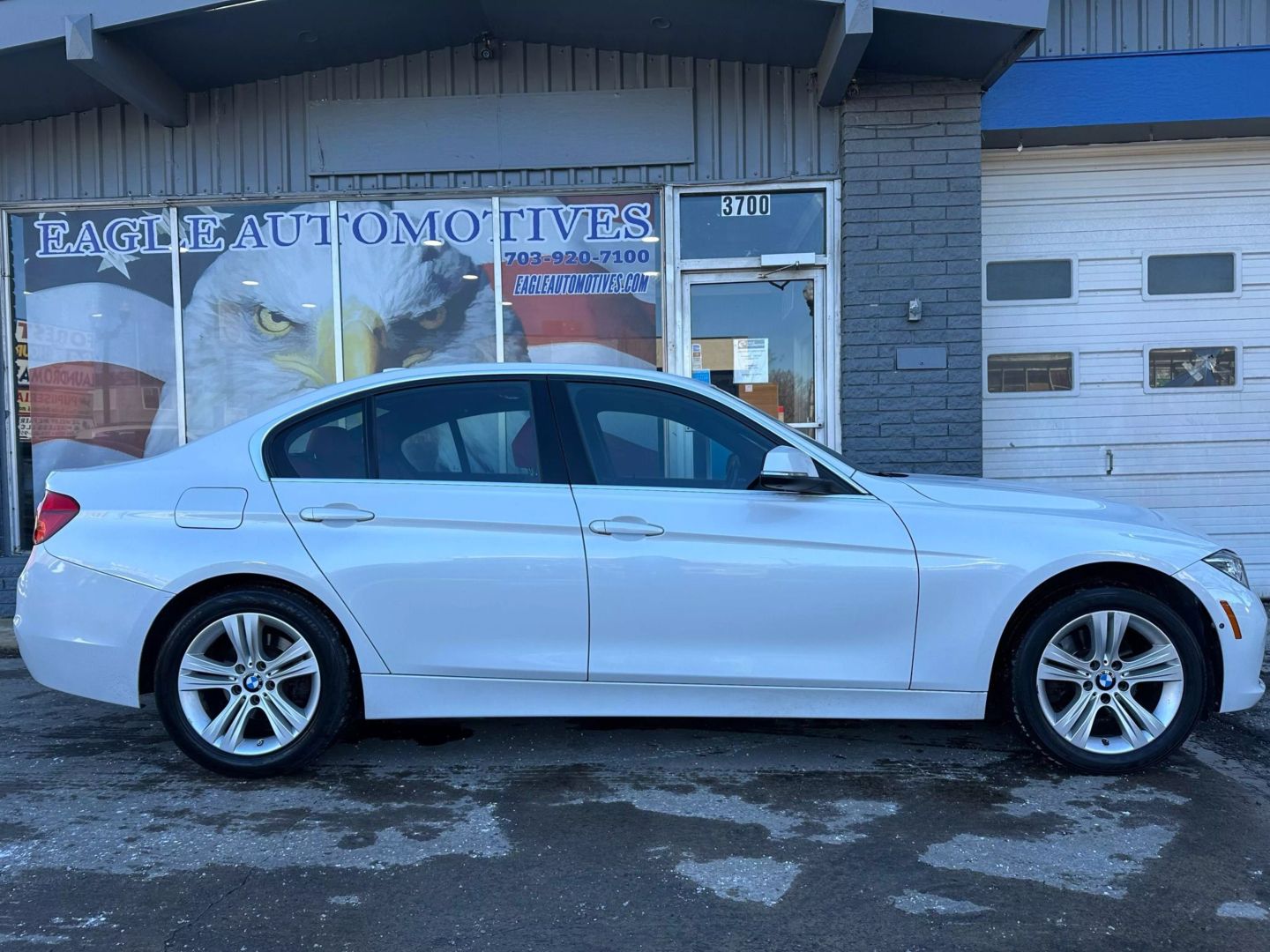 Used 2017 BMW 3 Series 330i with VIN WBA8D9G38HNU65312 for sale in Arlington, VA