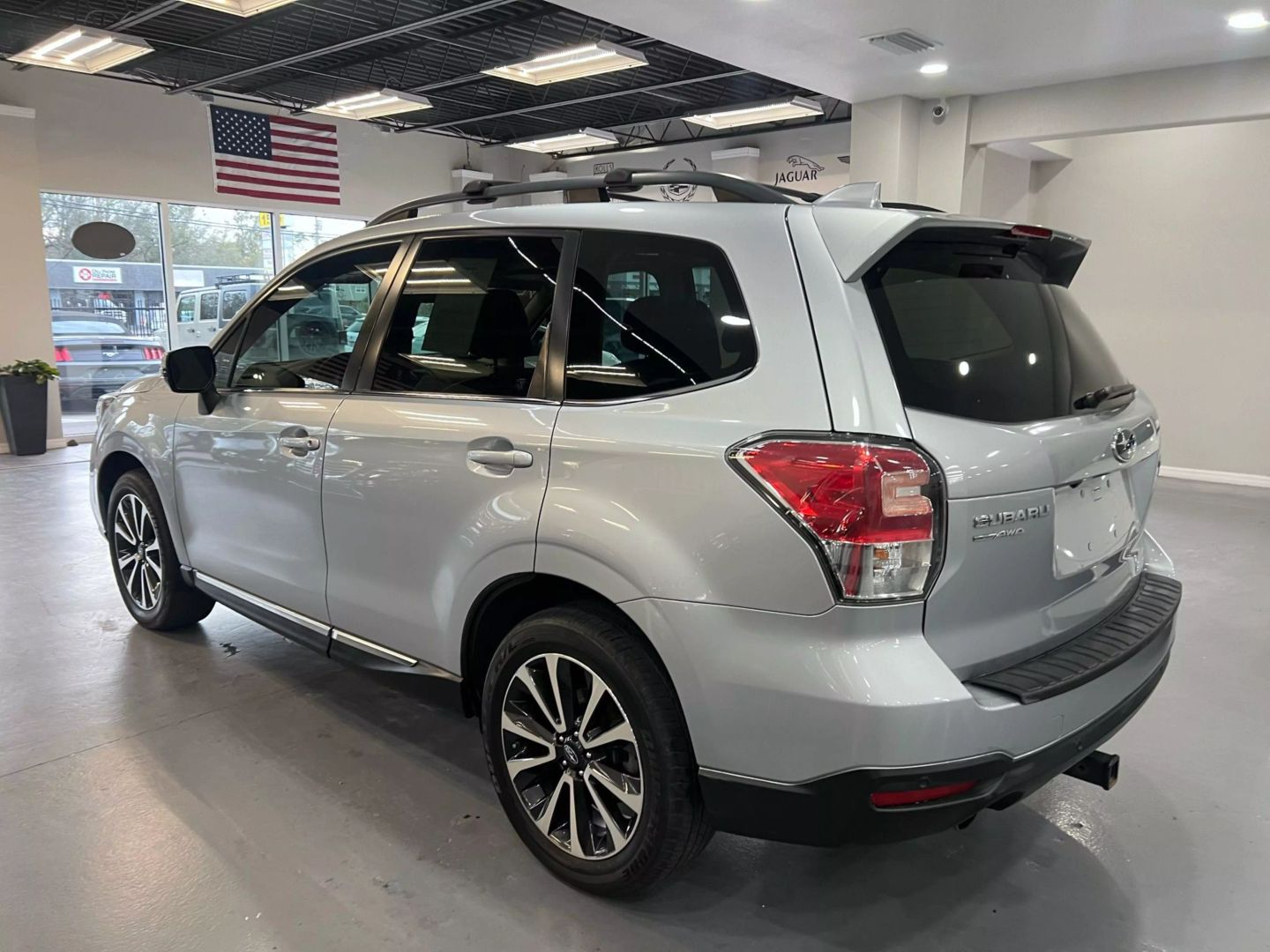 2017 Subaru Forester 2.0xt Touring Sport Utility 4d - Image 5