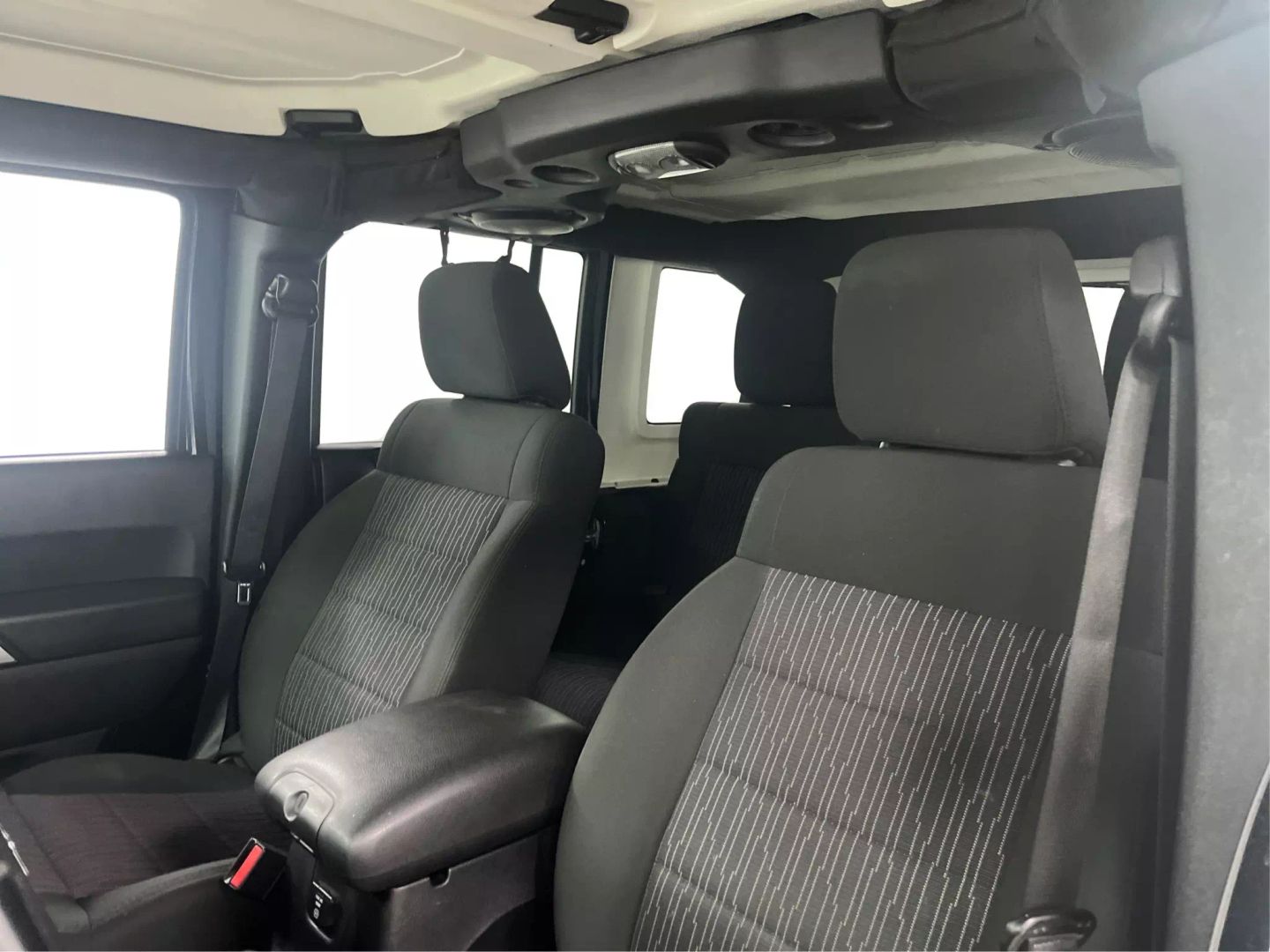 2012 Jeep Wrangler - Image 20