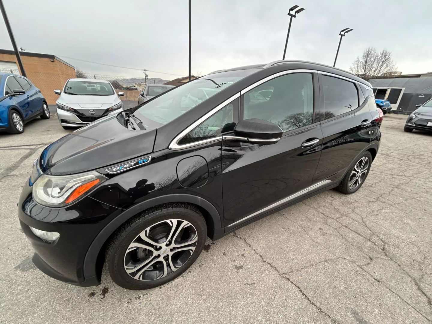 2017 Chevrolet Bolt EV Premier - Image 2