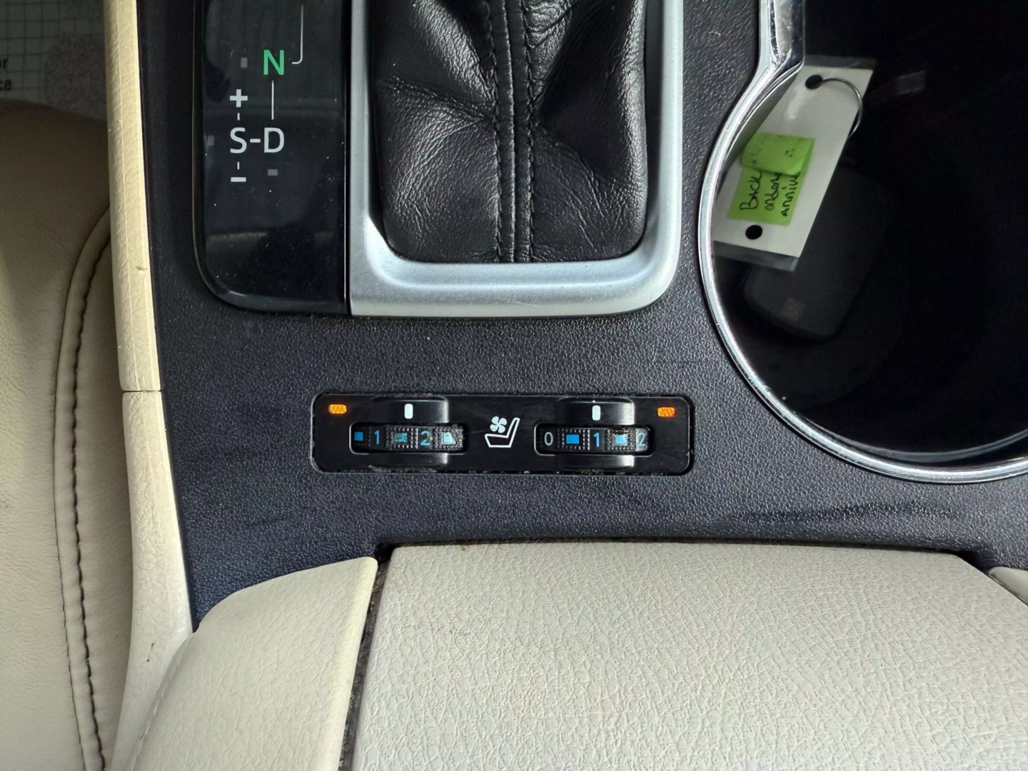 2016 Toyota Highlander - Image 31