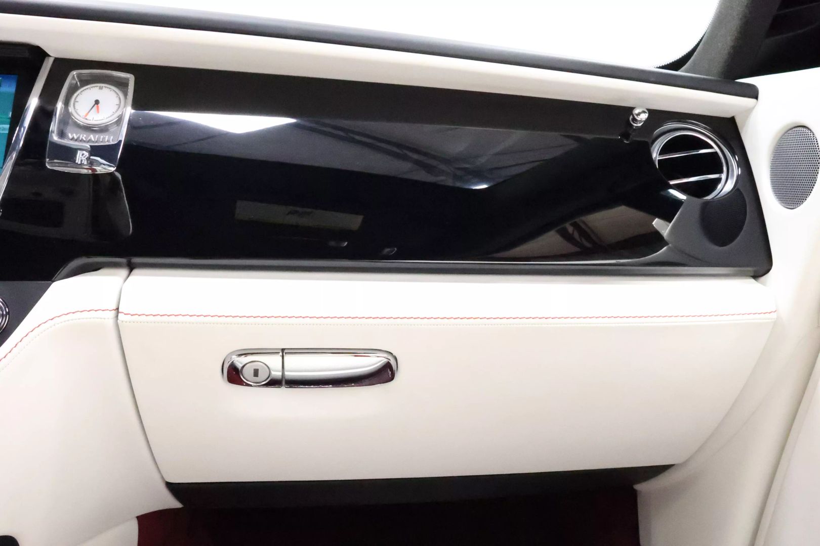 2017 Rolls-royce Wraith - Image 92