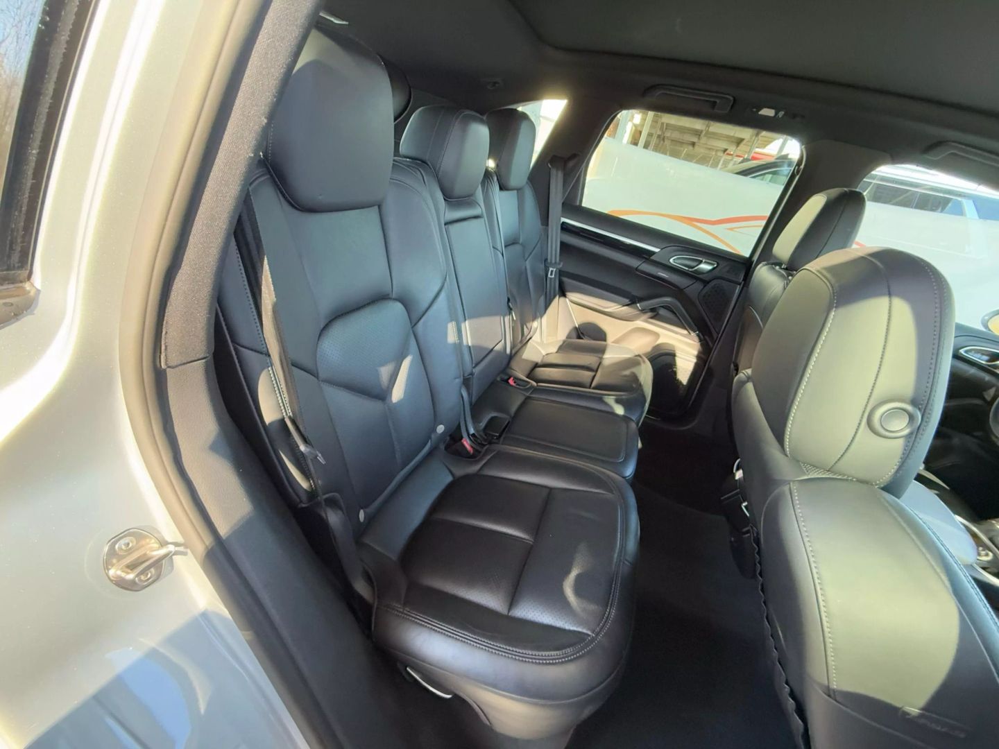 2016 Porsche Cayenne - Image 26