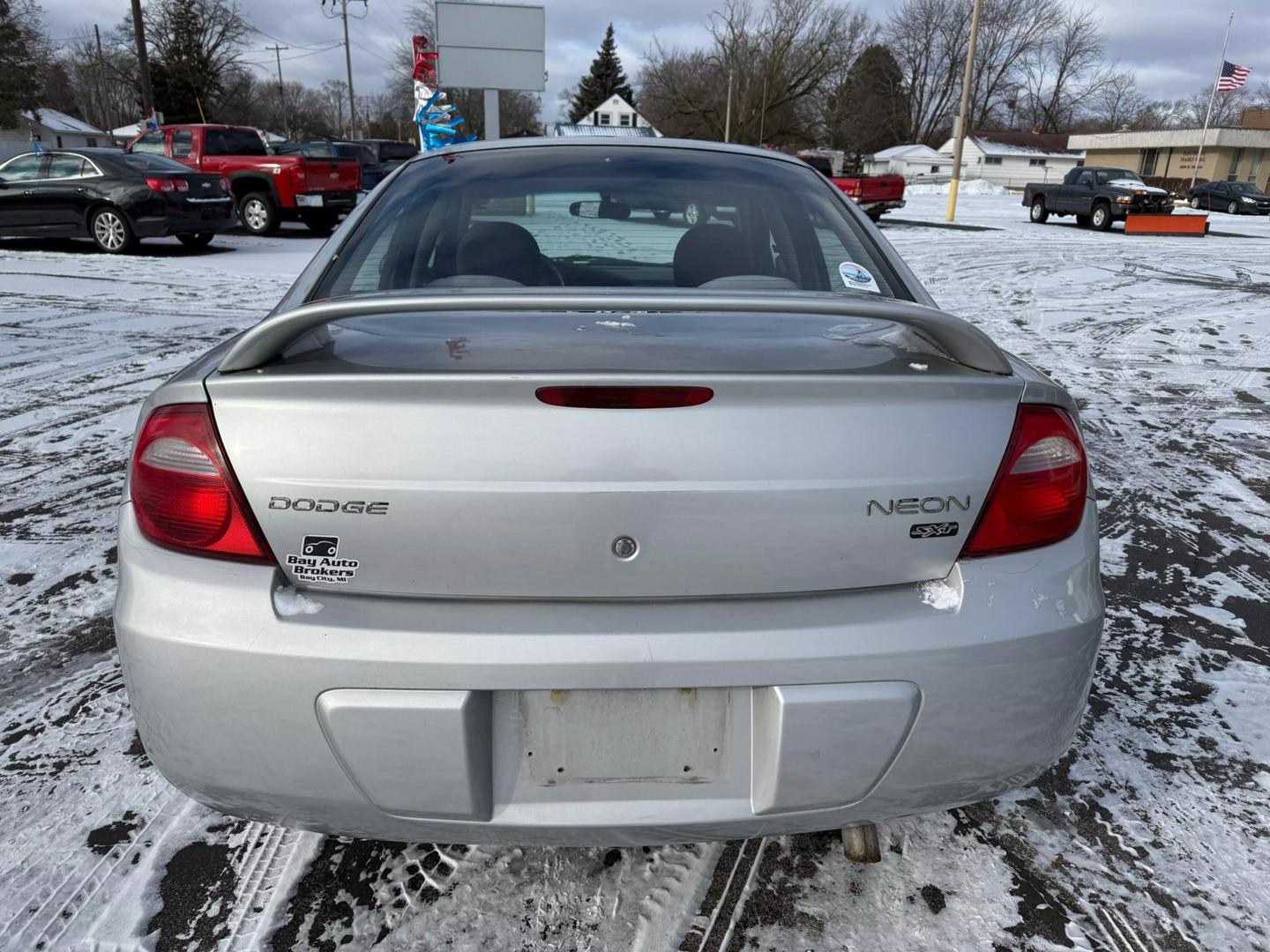 2004 Dodge Neon SXT photo 5