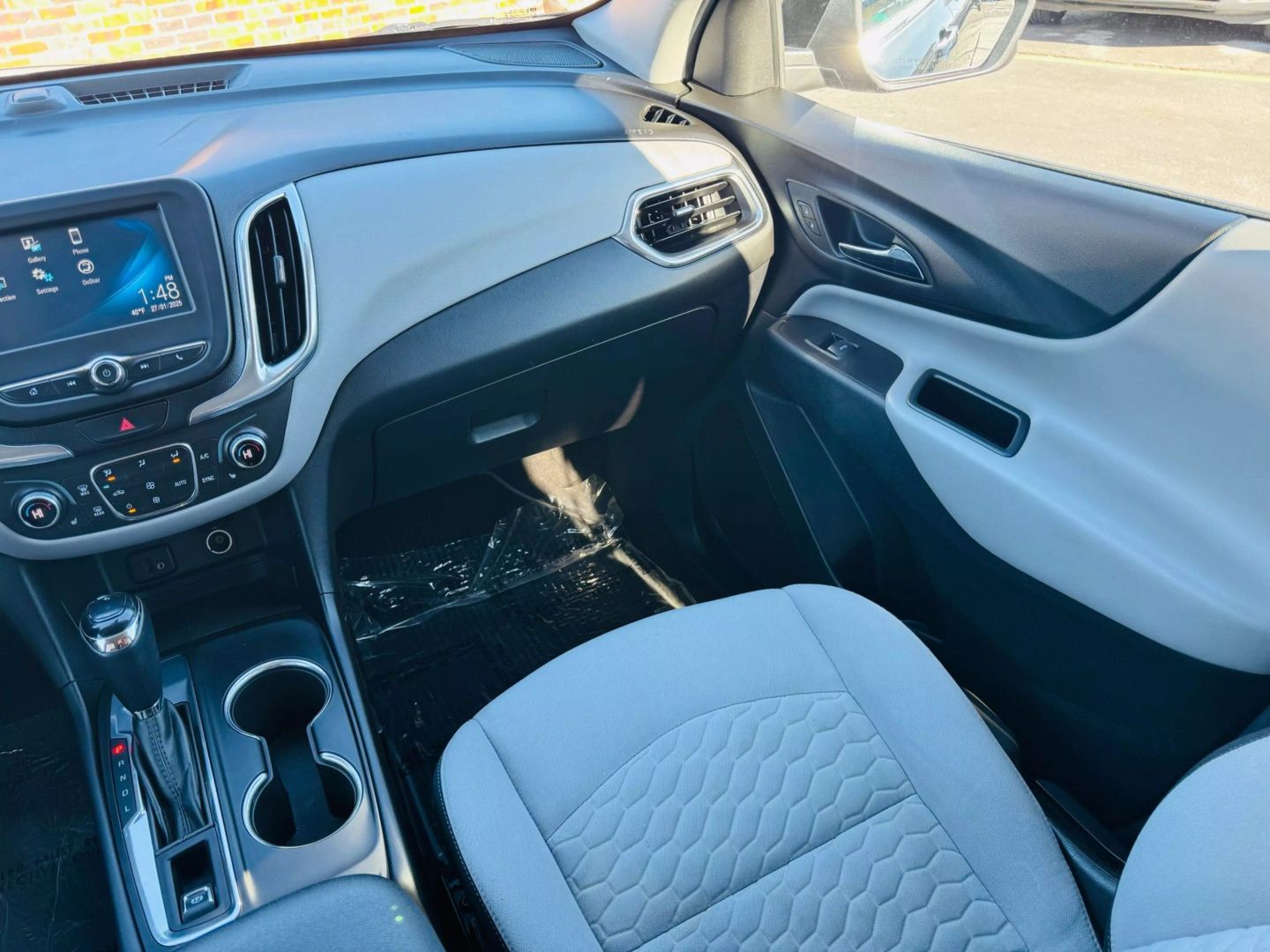 2018 Chevrolet Equinox - Image 13
