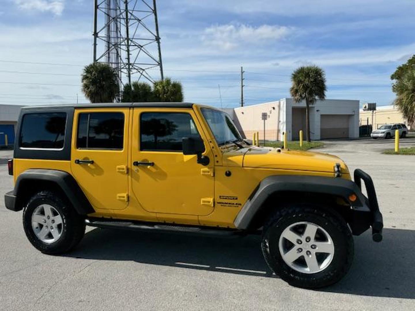 2015 Jeep Wrangler Unlimited Sport photo 4