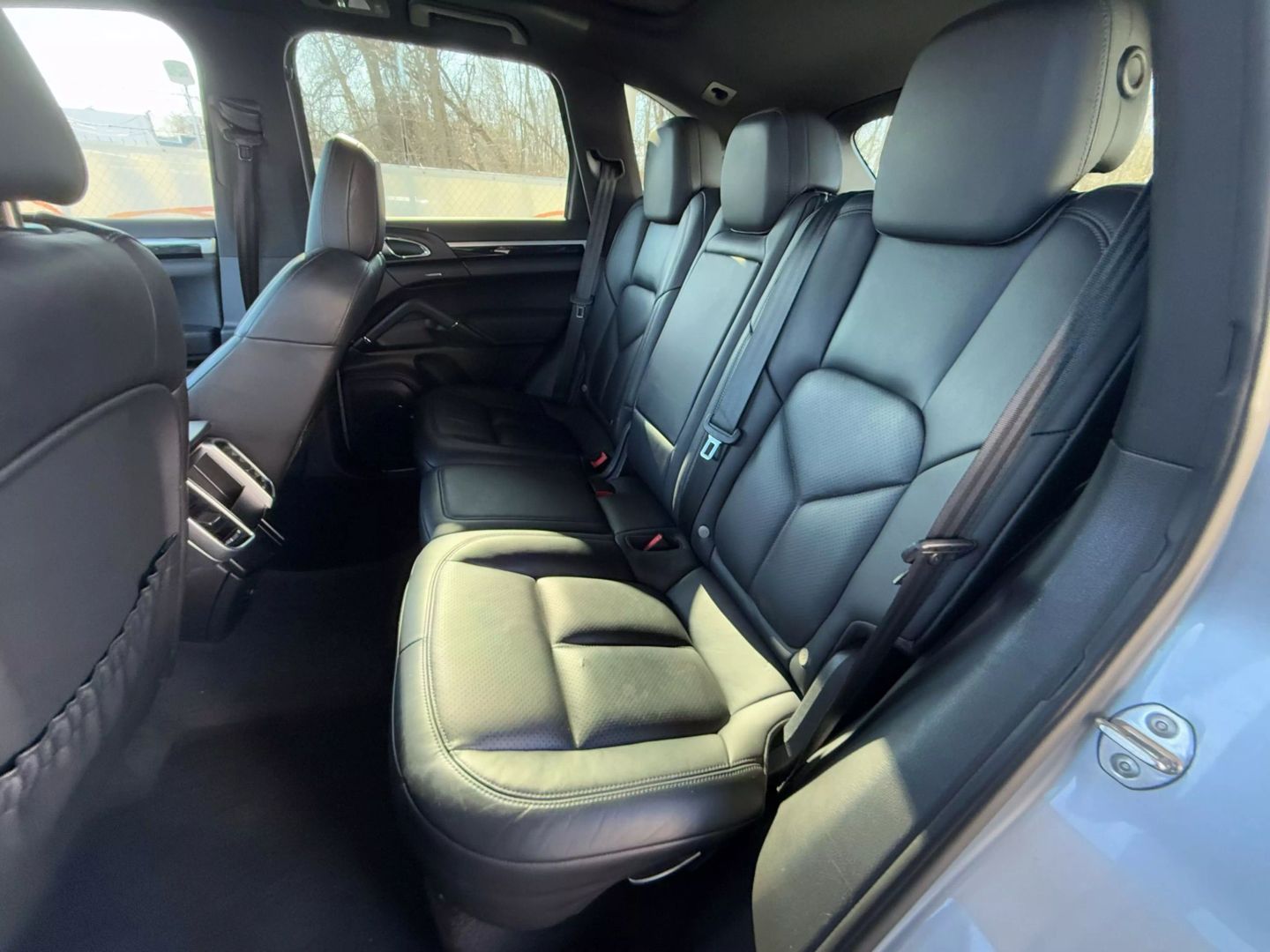 2016 Porsche Cayenne - Image 19