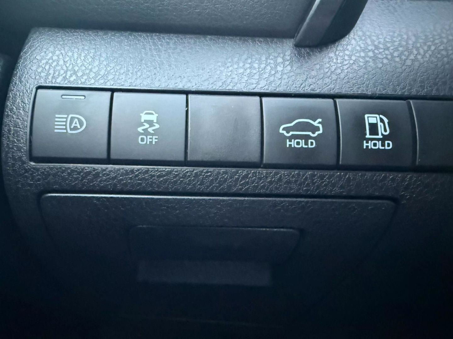 2023 Toyota Camry - Image 20
