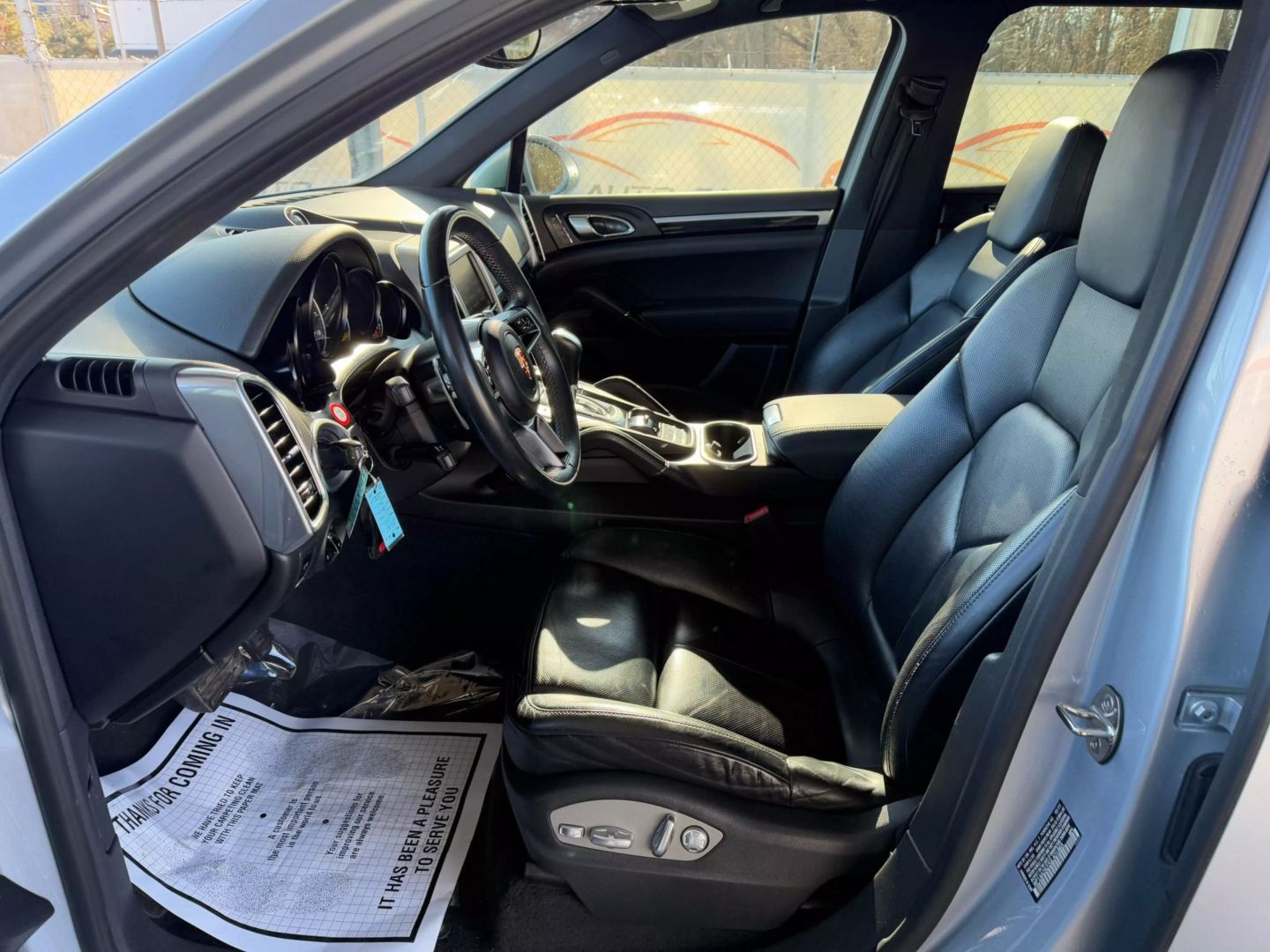 2016 Porsche Cayenne - Image 15