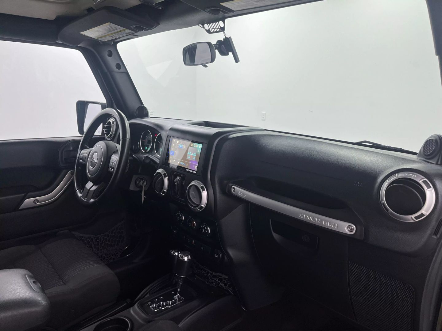 2012 Jeep Wrangler - Image 29