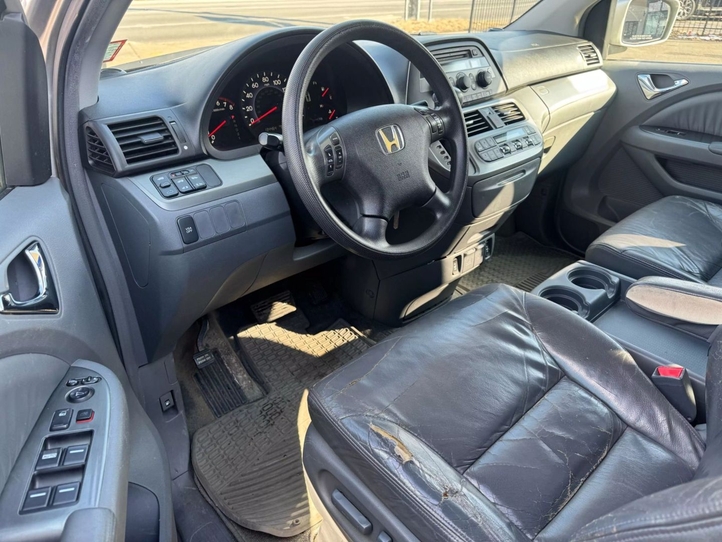 2005 Honda Odyssey - Image 8
