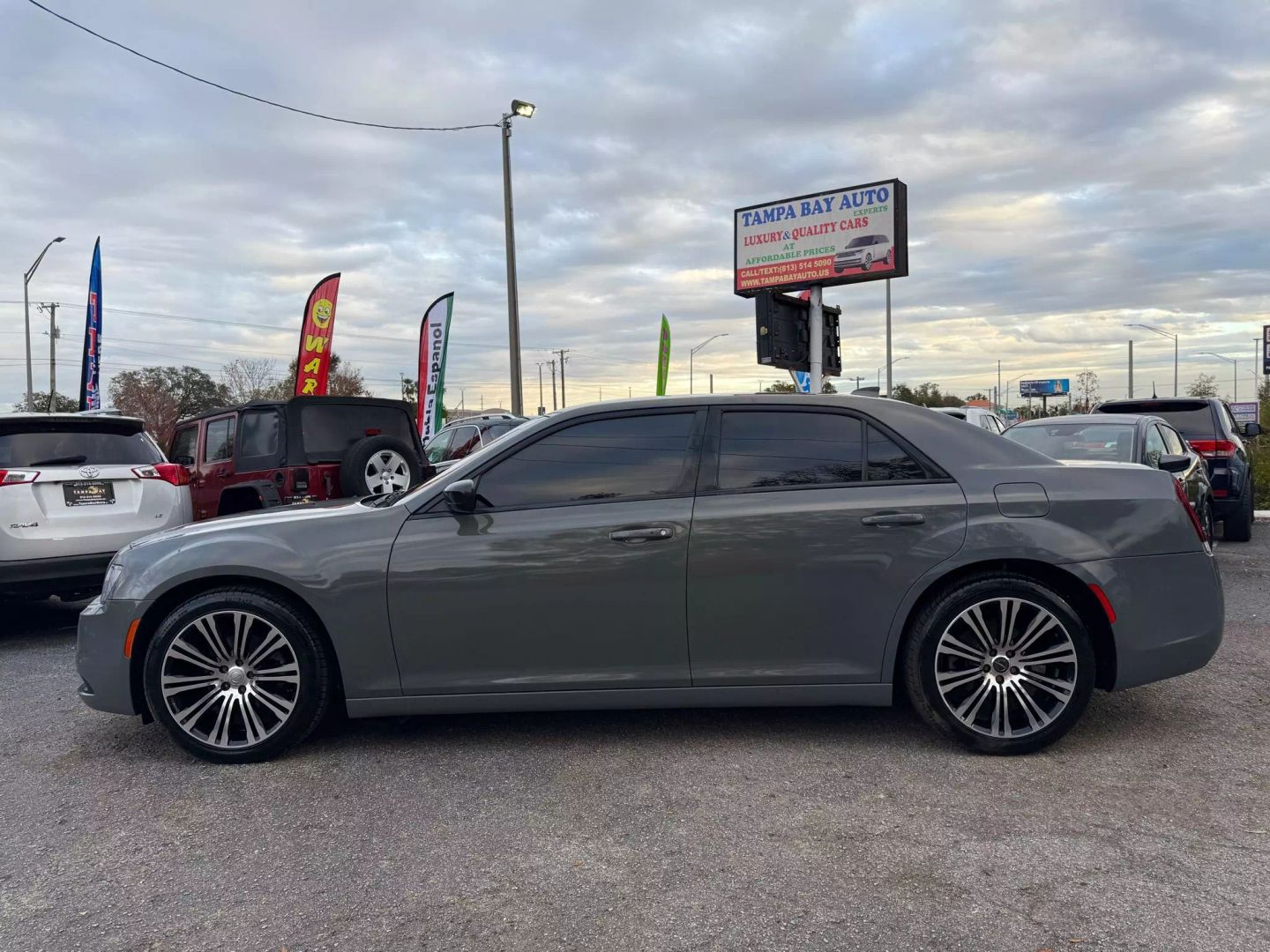 Used 2020 Chrysler 300 S with VIN 2C3CCABG5LH201210 for sale in Tampa, FL