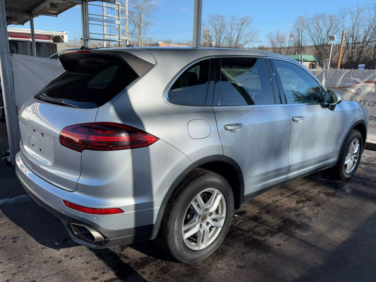 2016 Porsche Cayenne - Image 12