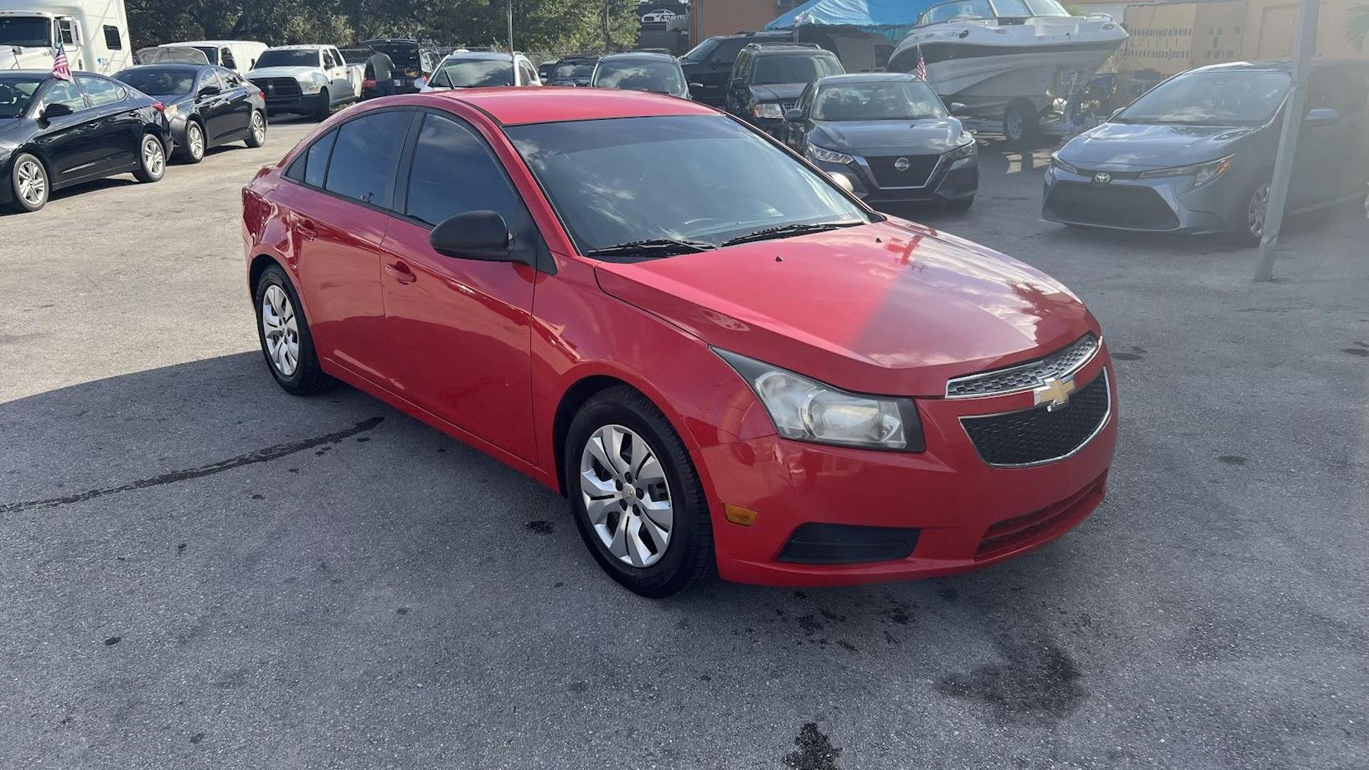 2014 Chevrolet Cruze LS photo 3