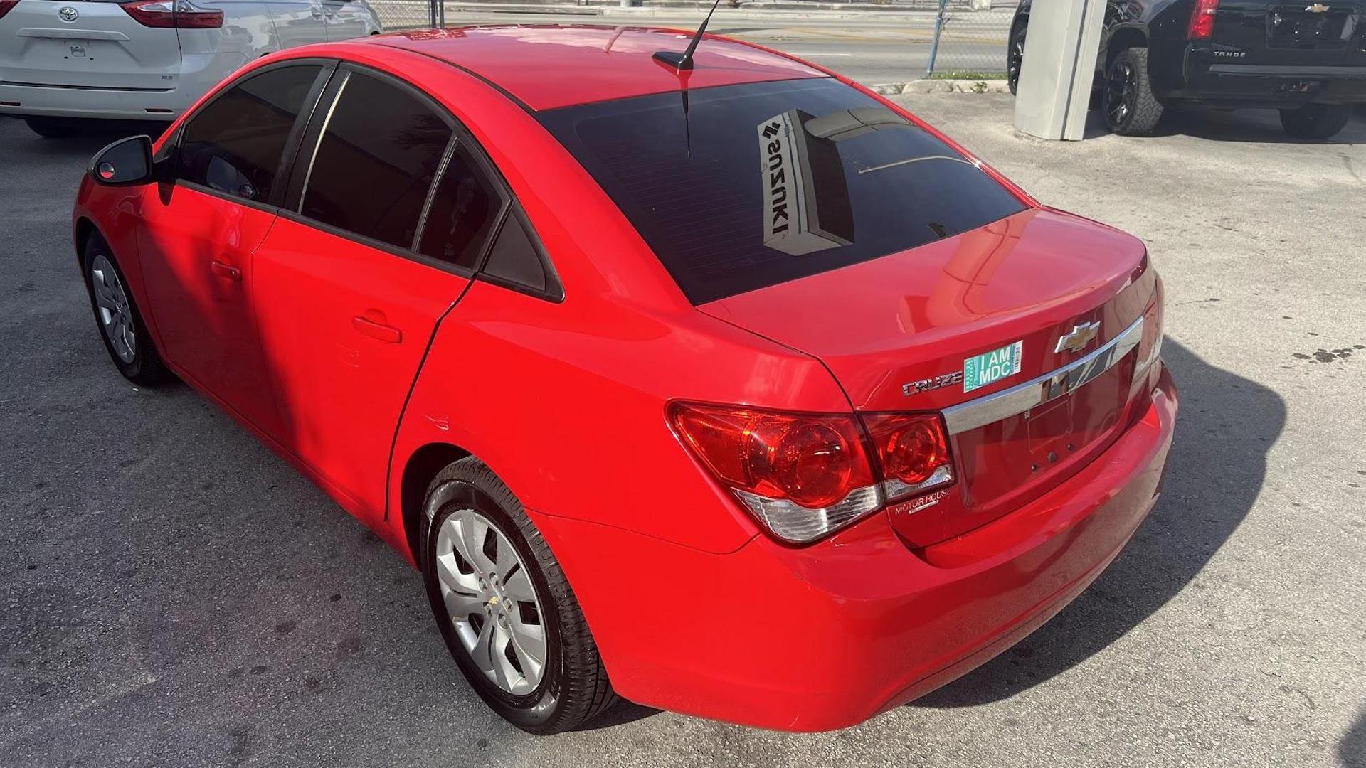 2014 Chevrolet Cruze LS photo 8