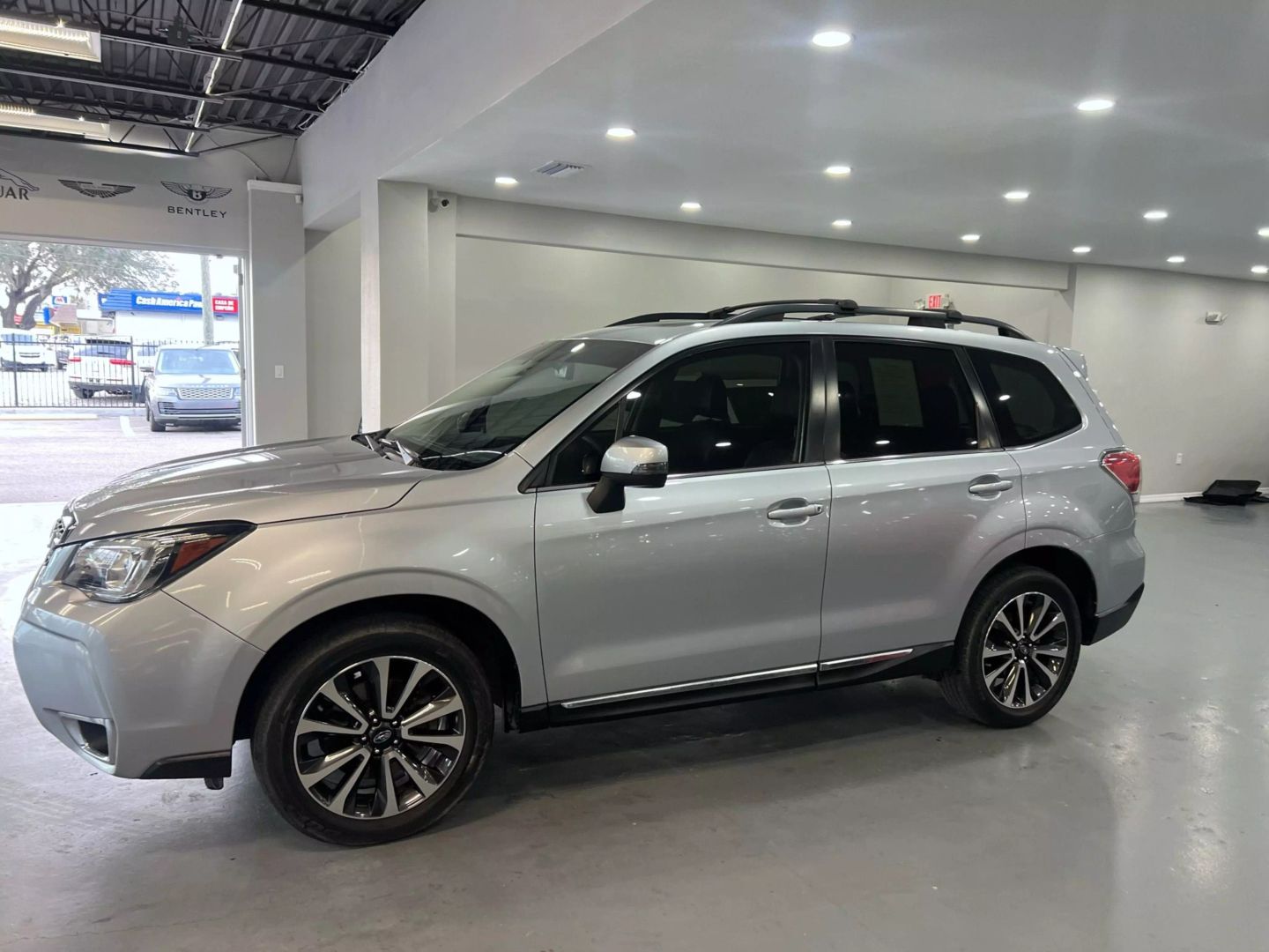 2017 Subaru Forester 2.0xt Touring Sport Utility 4d - Image 4
