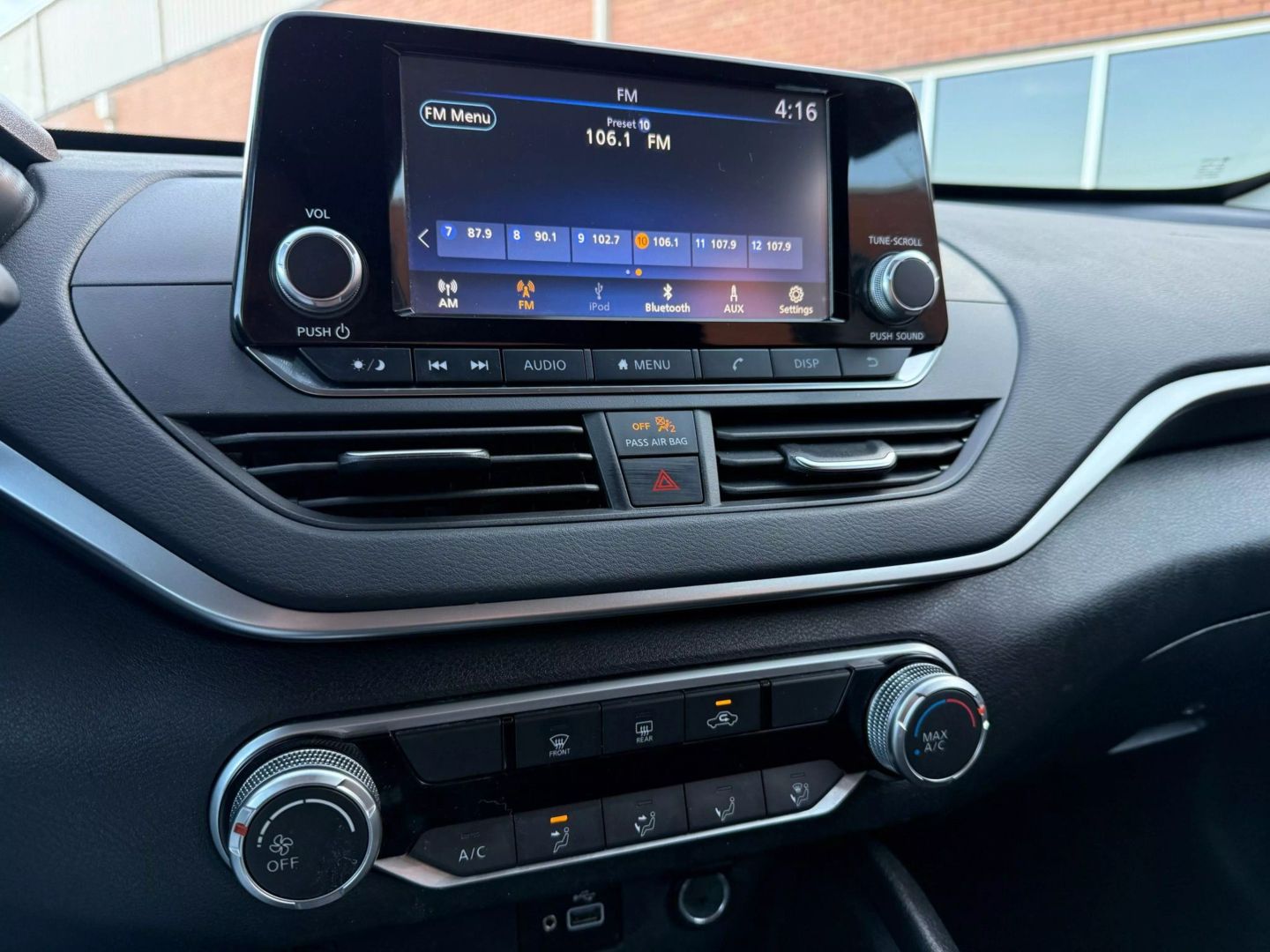 2021 Nissan Altima - Image 23