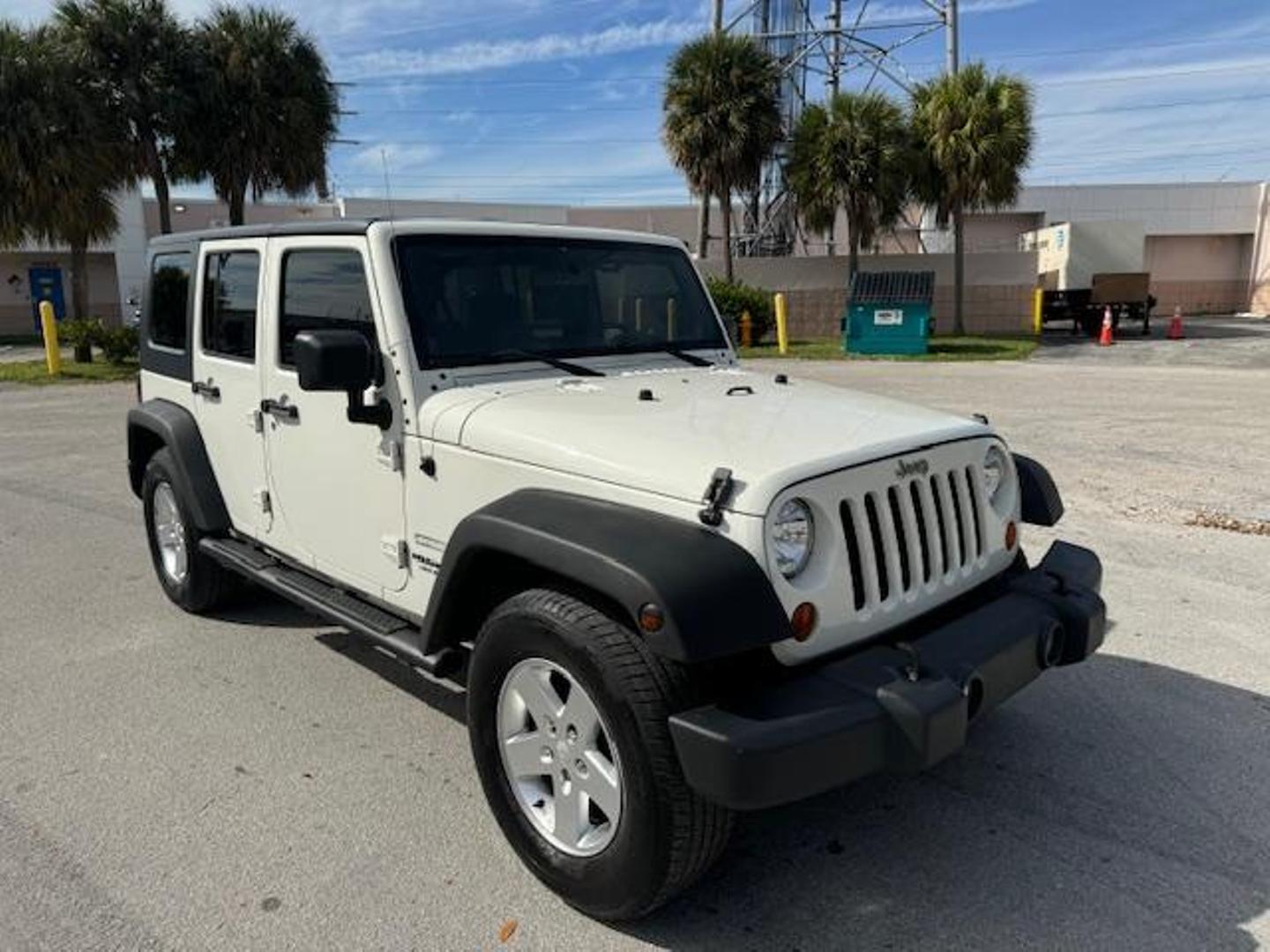 2010 Jeep Wrangler Unlimited Sport photo 4