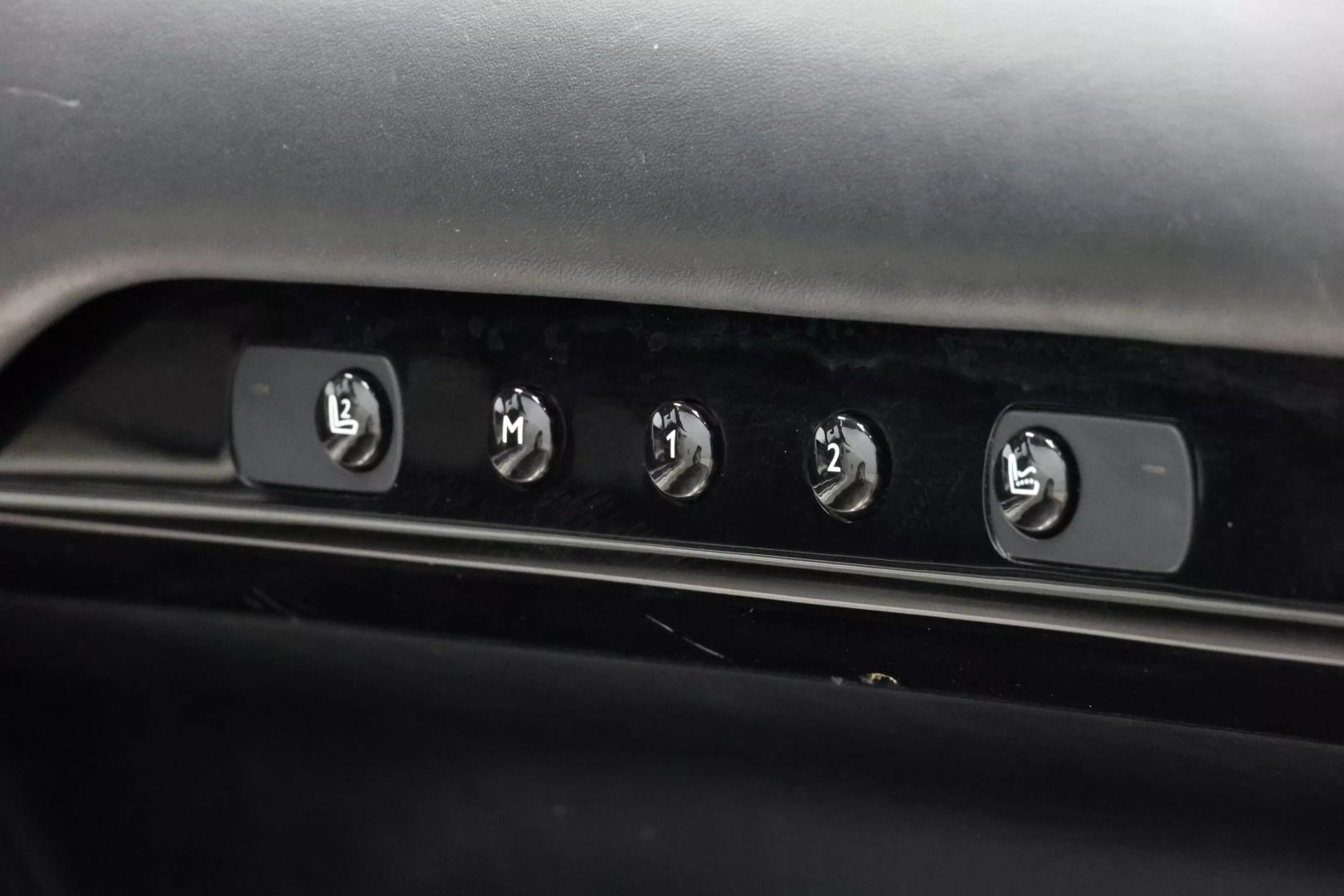 2017 Rolls-royce Wraith - Image 11