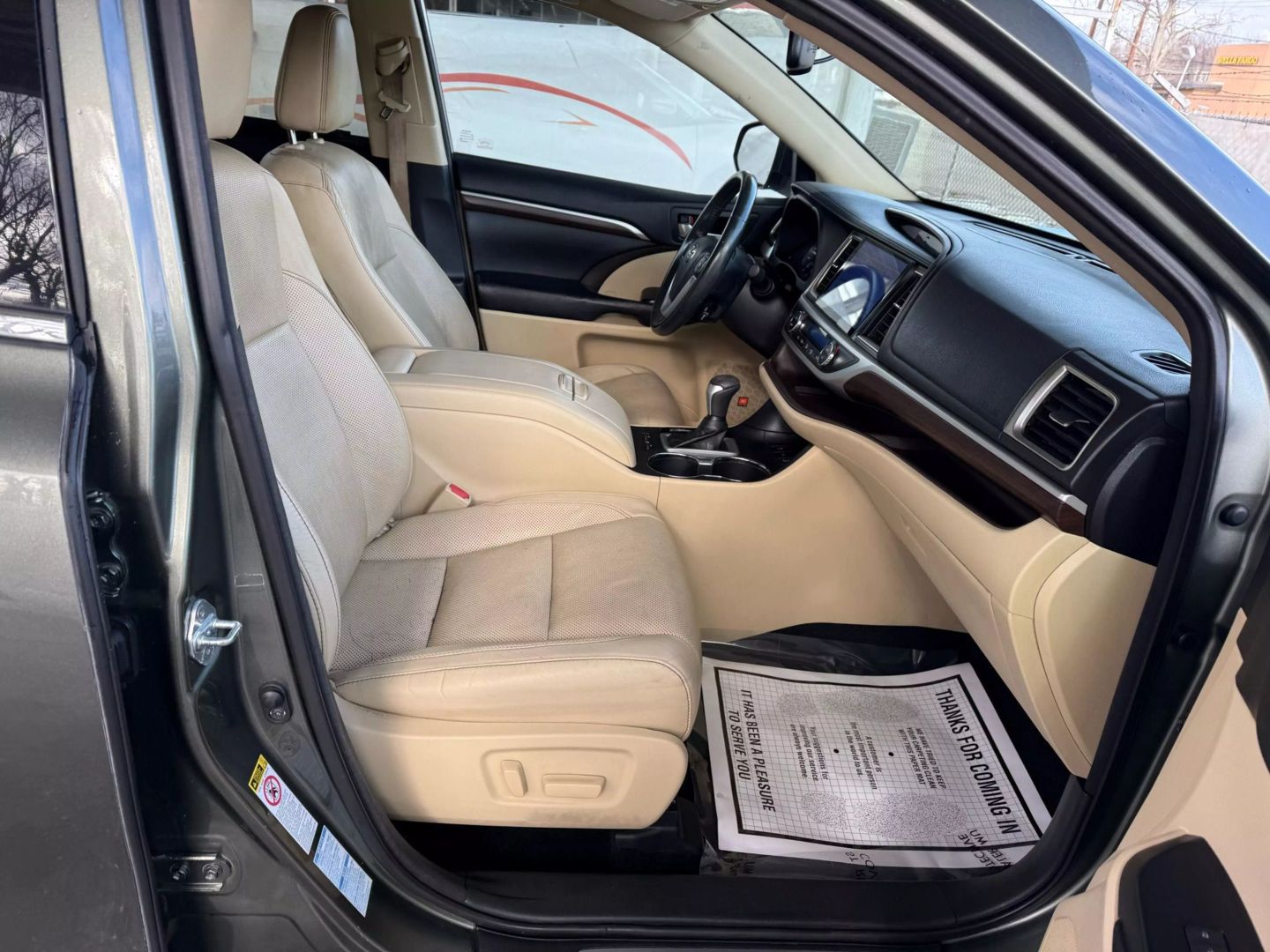 2016 Toyota Highlander - Image 26