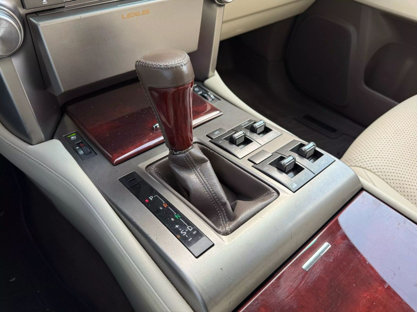 2013 Lexus Gx - Image 35