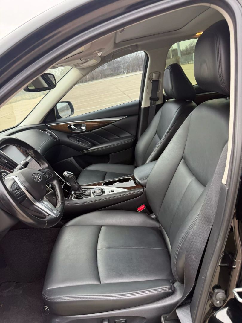 2019 Infiniti Q50 - Image 9