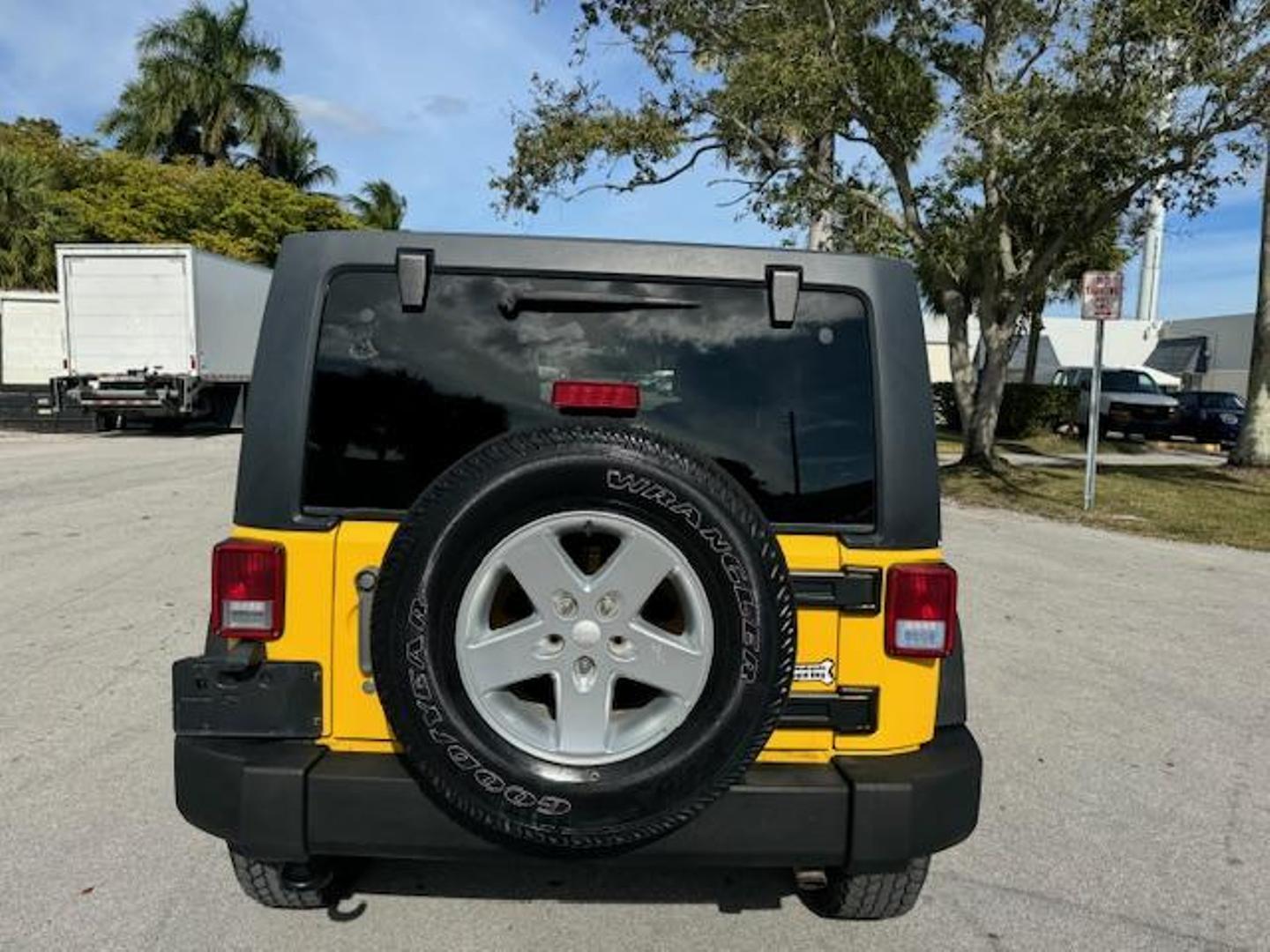 2015 Jeep Wrangler Unlimited Sport photo 6