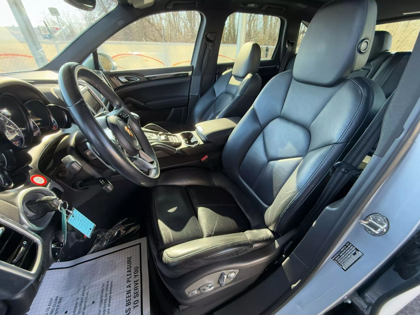 2016 Porsche Cayenne - Image 16