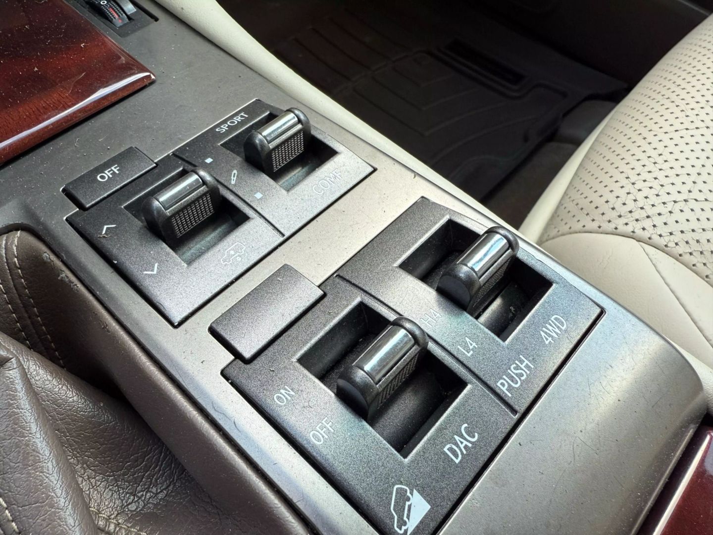 2013 Lexus Gx - Image 34