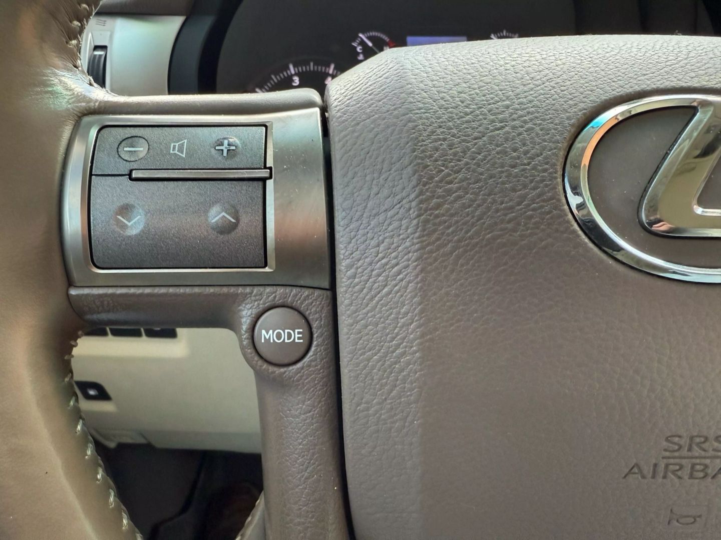 2013 Lexus Gx - Image 27
