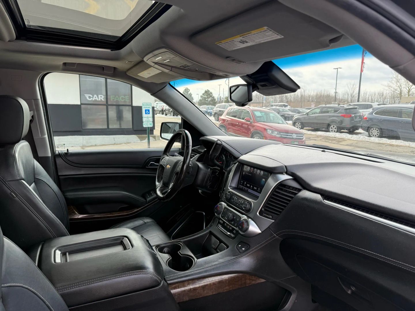 2018 Chevrolet Suburban - Image 24