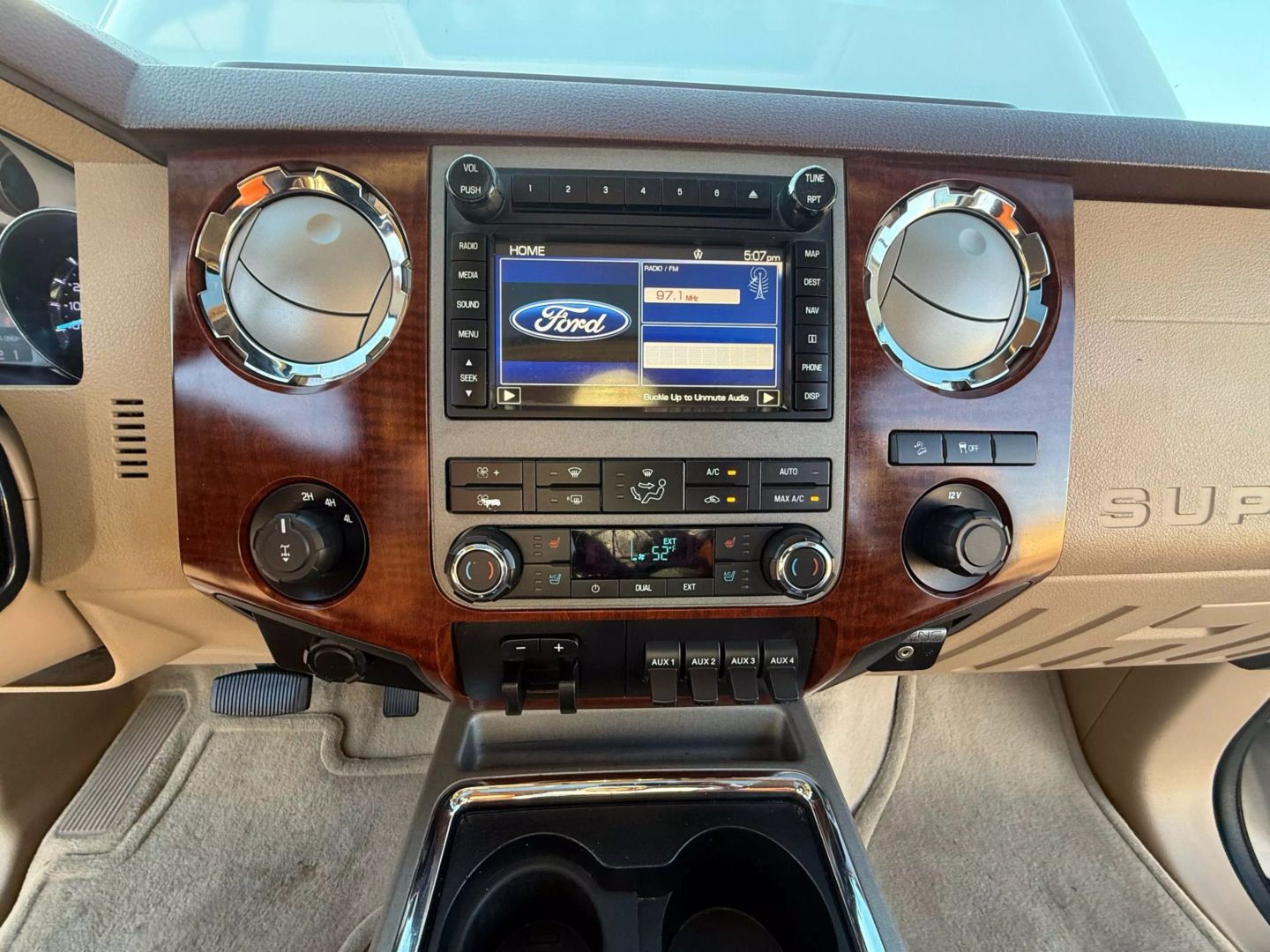 2012 Ford F250 Super Duty Crew Cab - Image 30