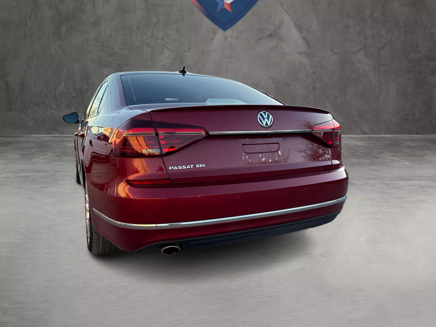 2018 Volkswagen Passat - Image 13