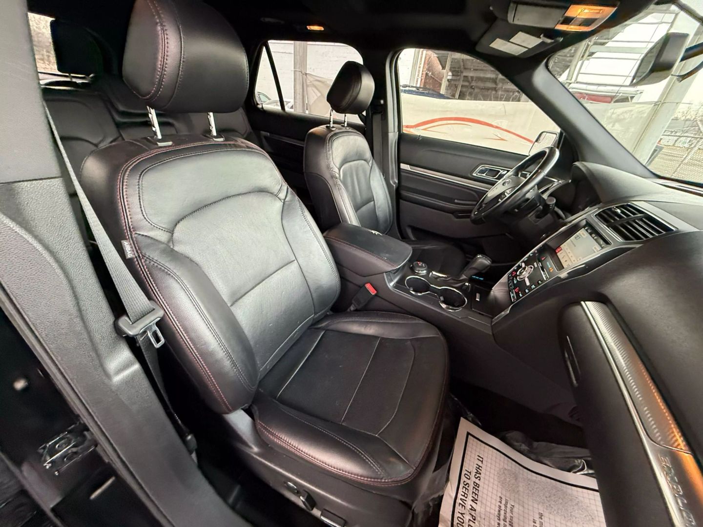 2017 Ford Explorer - Image 27