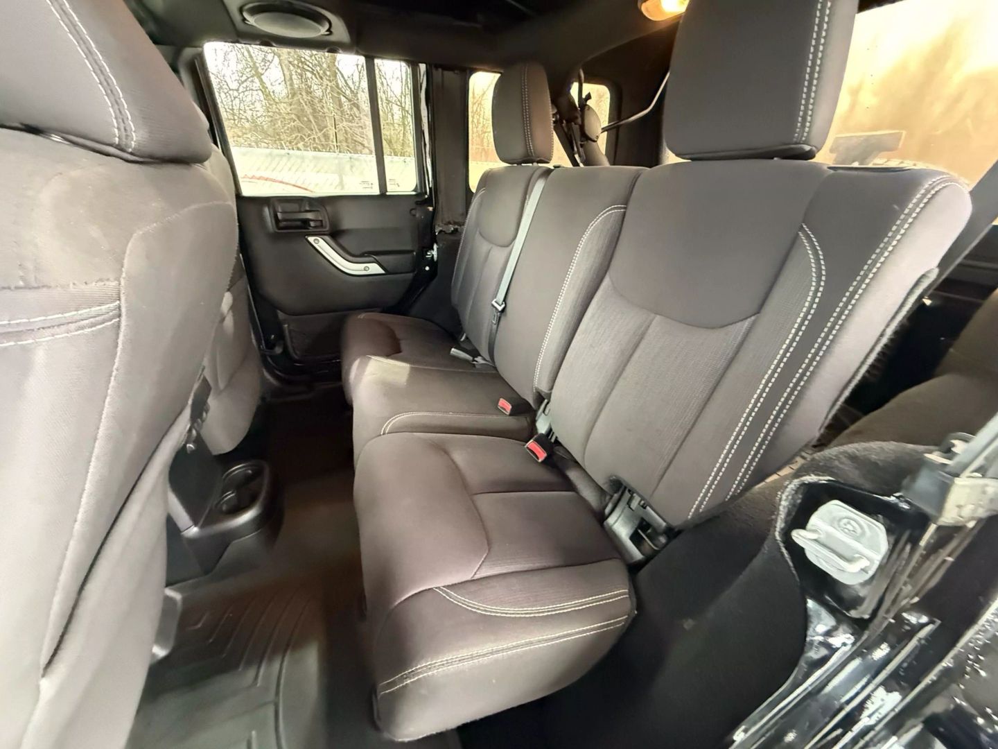 2014 Jeep Wrangler - Image 19