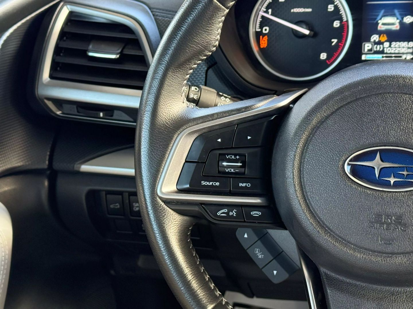 2023 Subaru Forester - Image 34
