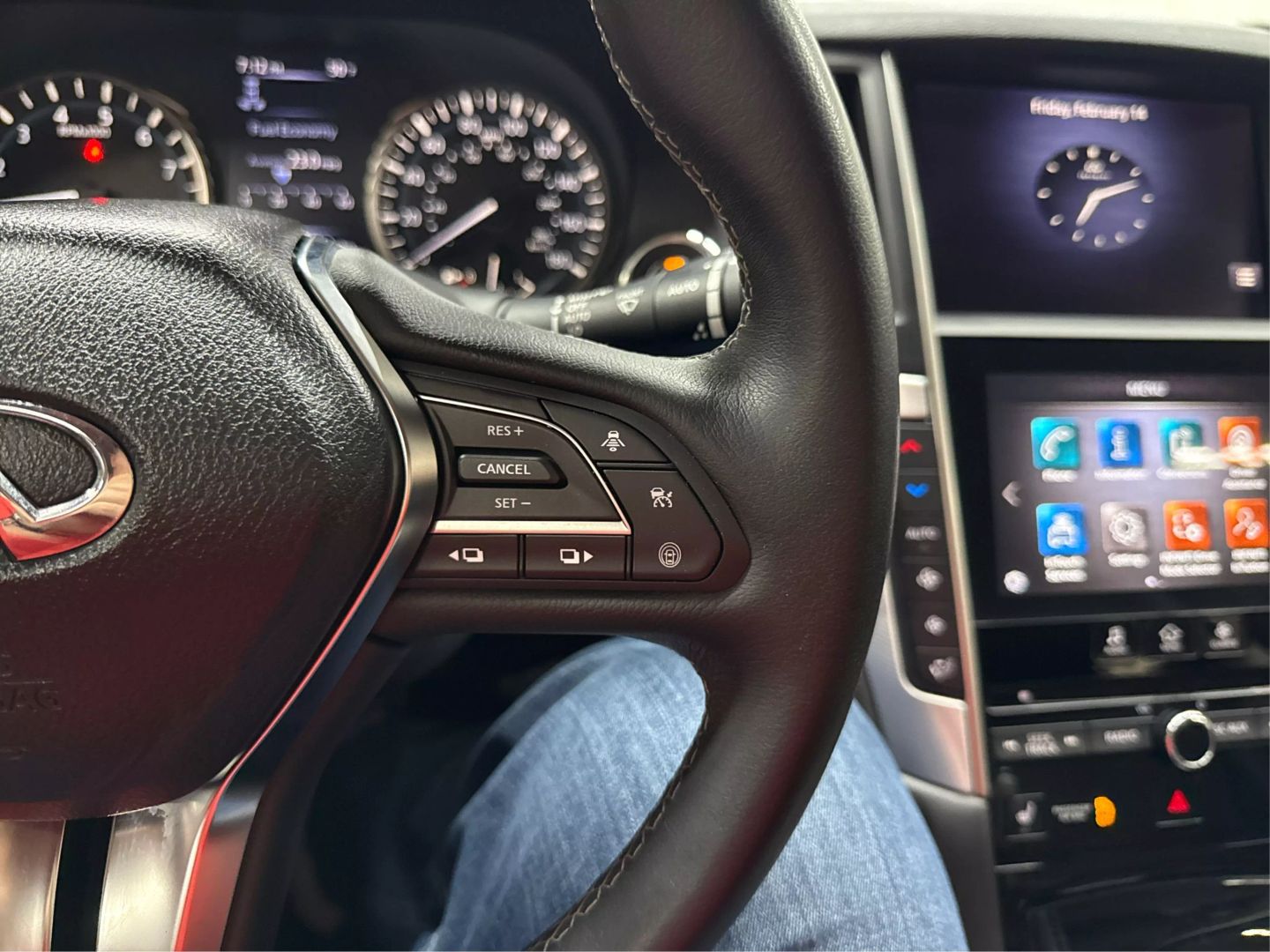 2021 Infiniti Q50 - Image 25
