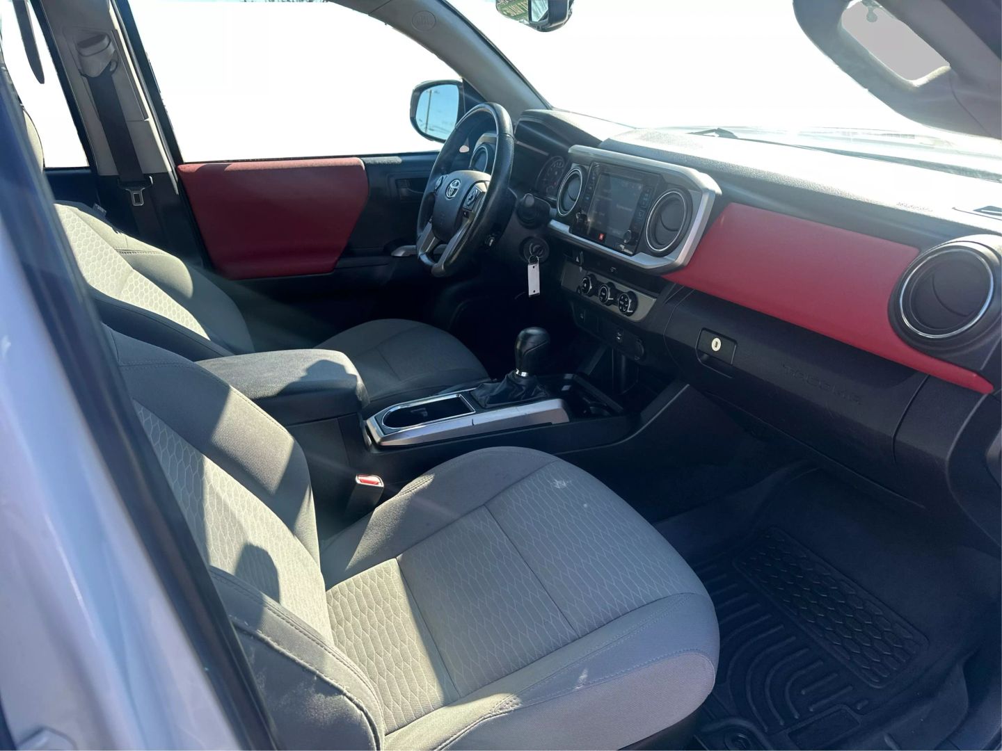 2016 TOYOTA TACOMA DOUBLE CAB PICKUP V6, 3.5 LITER SR5 PICKUP 4D 6 FT