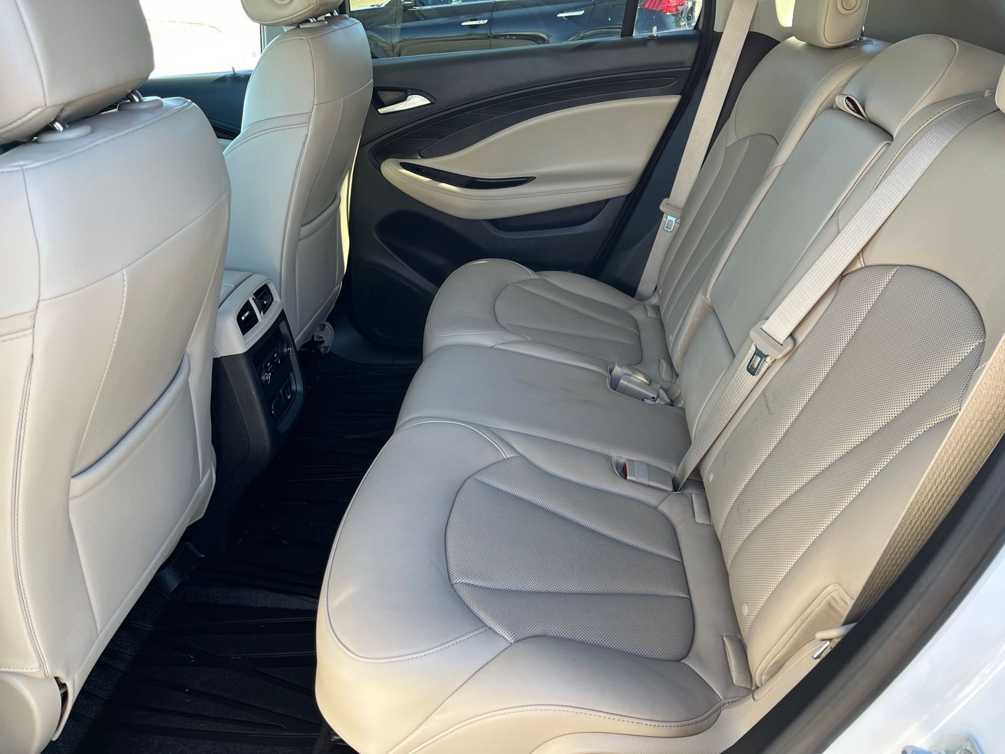 2020 BUICK ENVISION SUV 4-CYL, 2.5 LITER ESSENCE SPORT UTILITY 4D