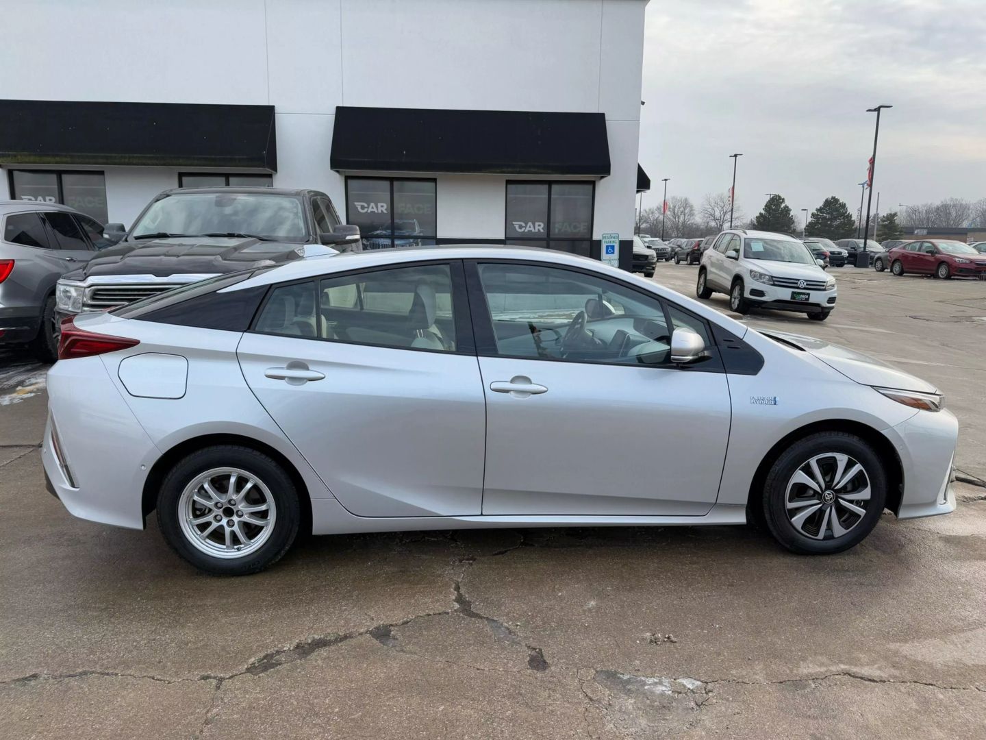 2017 Toyota Prius Prime - Image 17