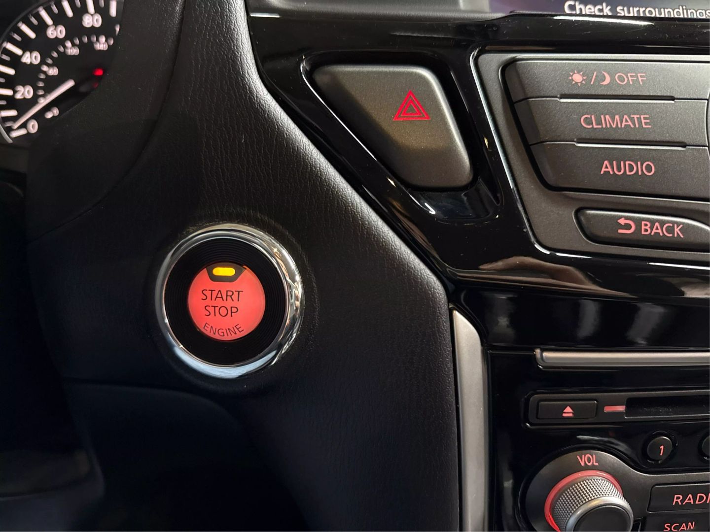 2019 Nissan Pathfinder - Image 20