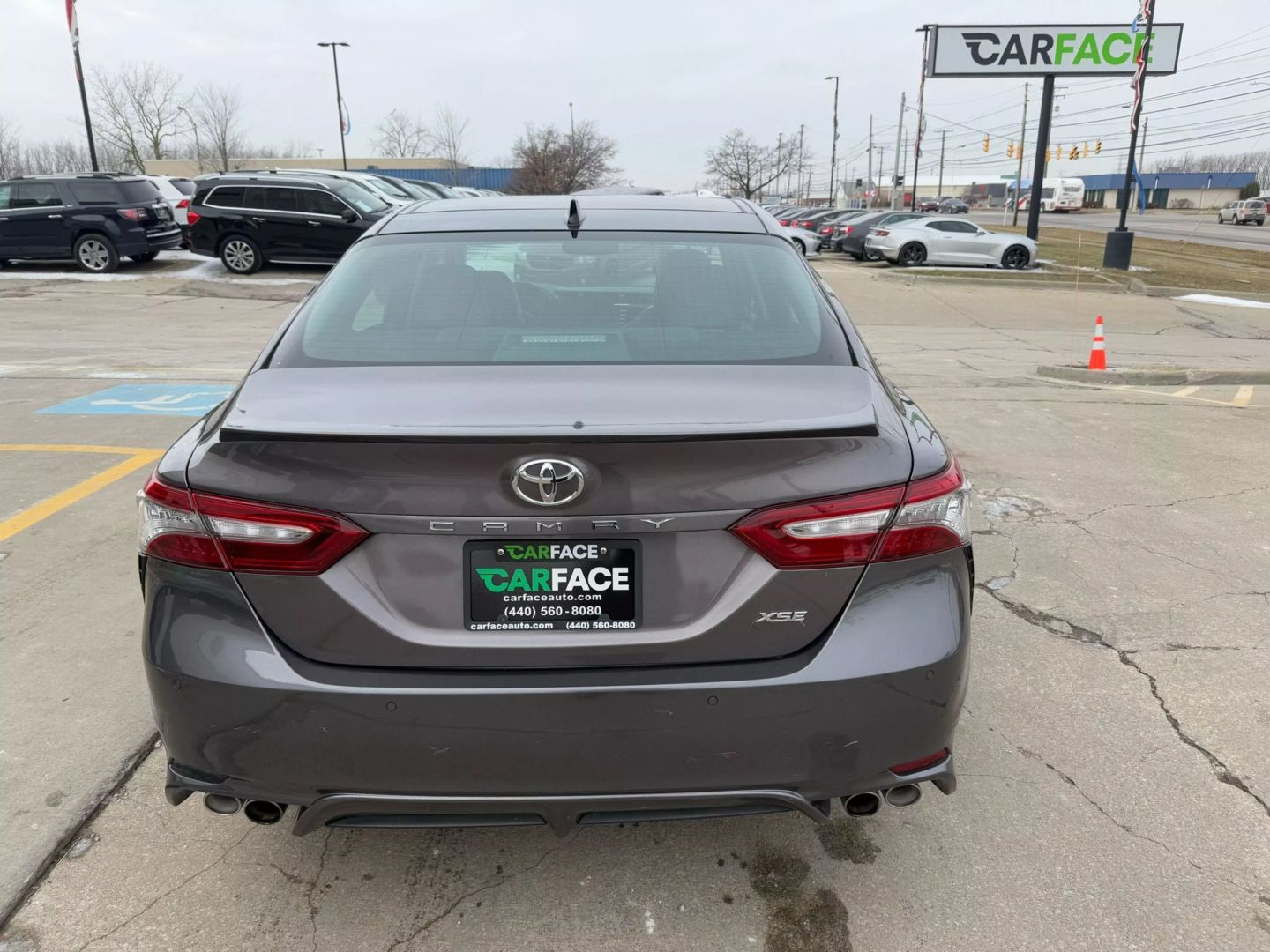 2018 Toyota Camry - Image 9
