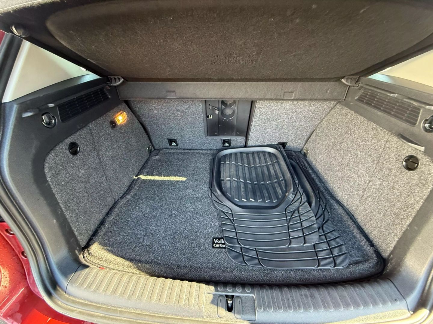2014 Volkswagen Tiguan - Image 20